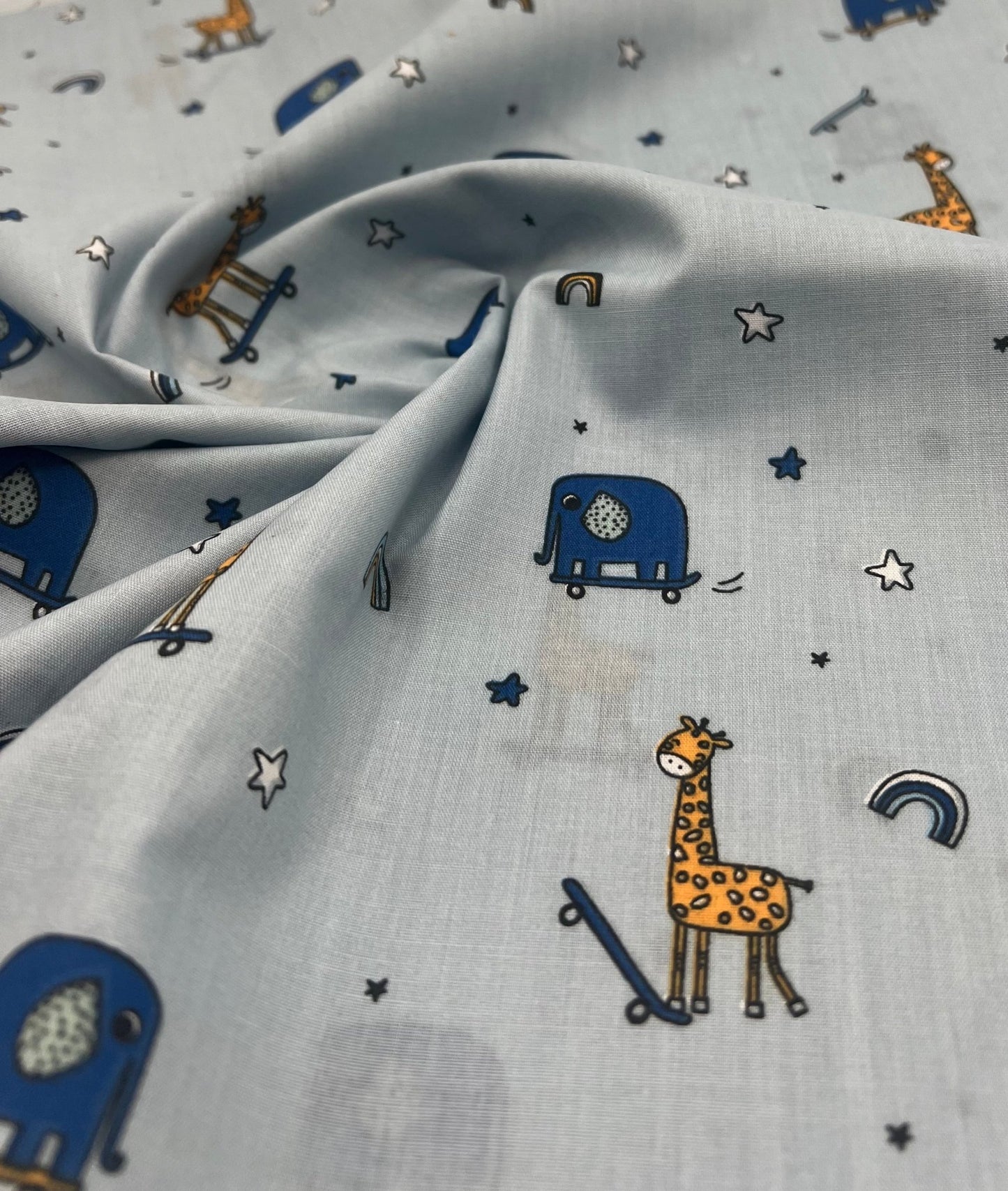 Animals Scoot Printed Poly Cotton 90 GSM 80/20 44 Inch Non Stretch - T9 Fabrics