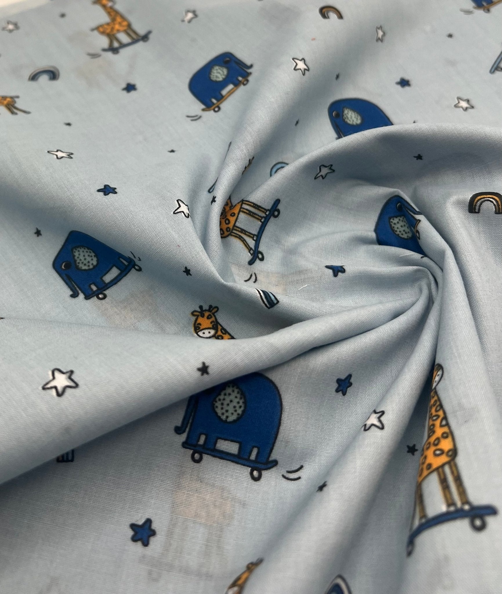 Animals Scoot Printed Poly Cotton 90 GSM 80/20 44 Inch Non Stretch - T9 Fabrics