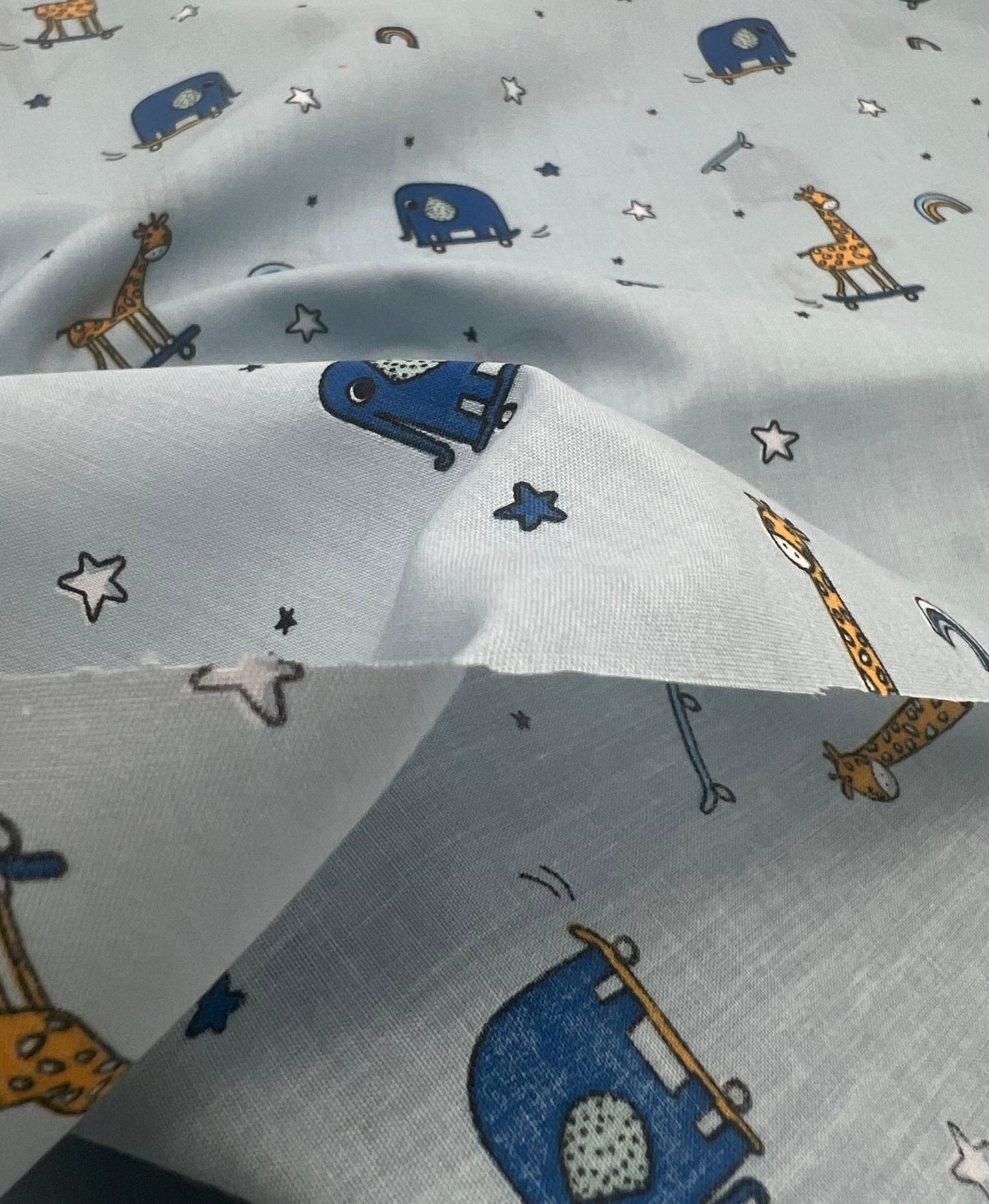Animals Scoot Printed Poly Cotton 90 GSM 80/20 44 Inch Non Stretch - T9 Fabrics