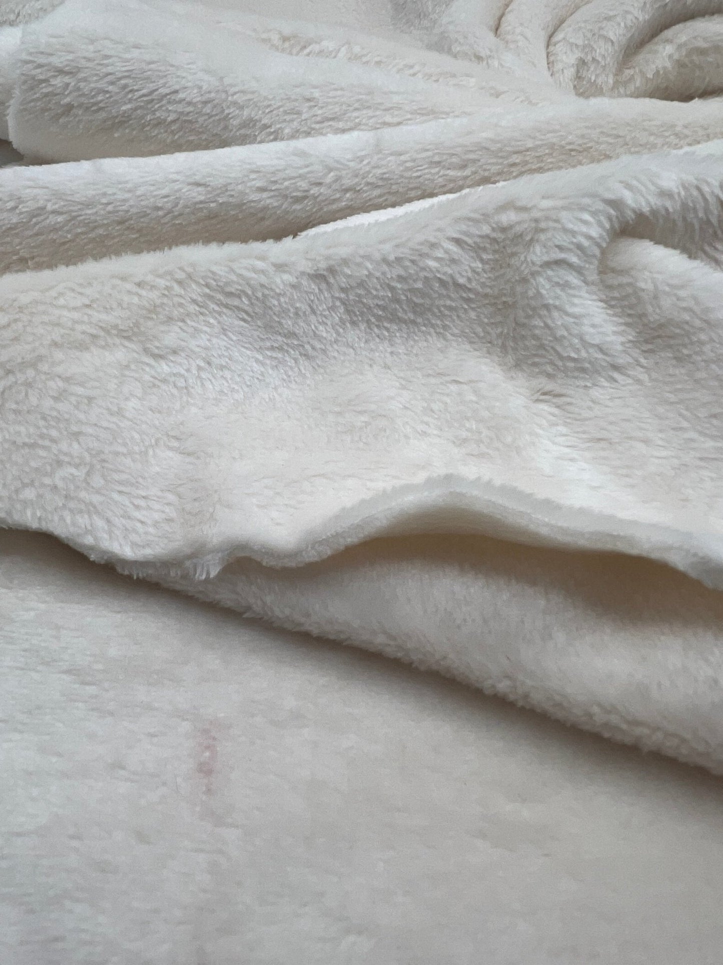 Ivory Super Soft Plain Cuddle Fleece Fabric Blanket Loungewear - T9 Fabrics