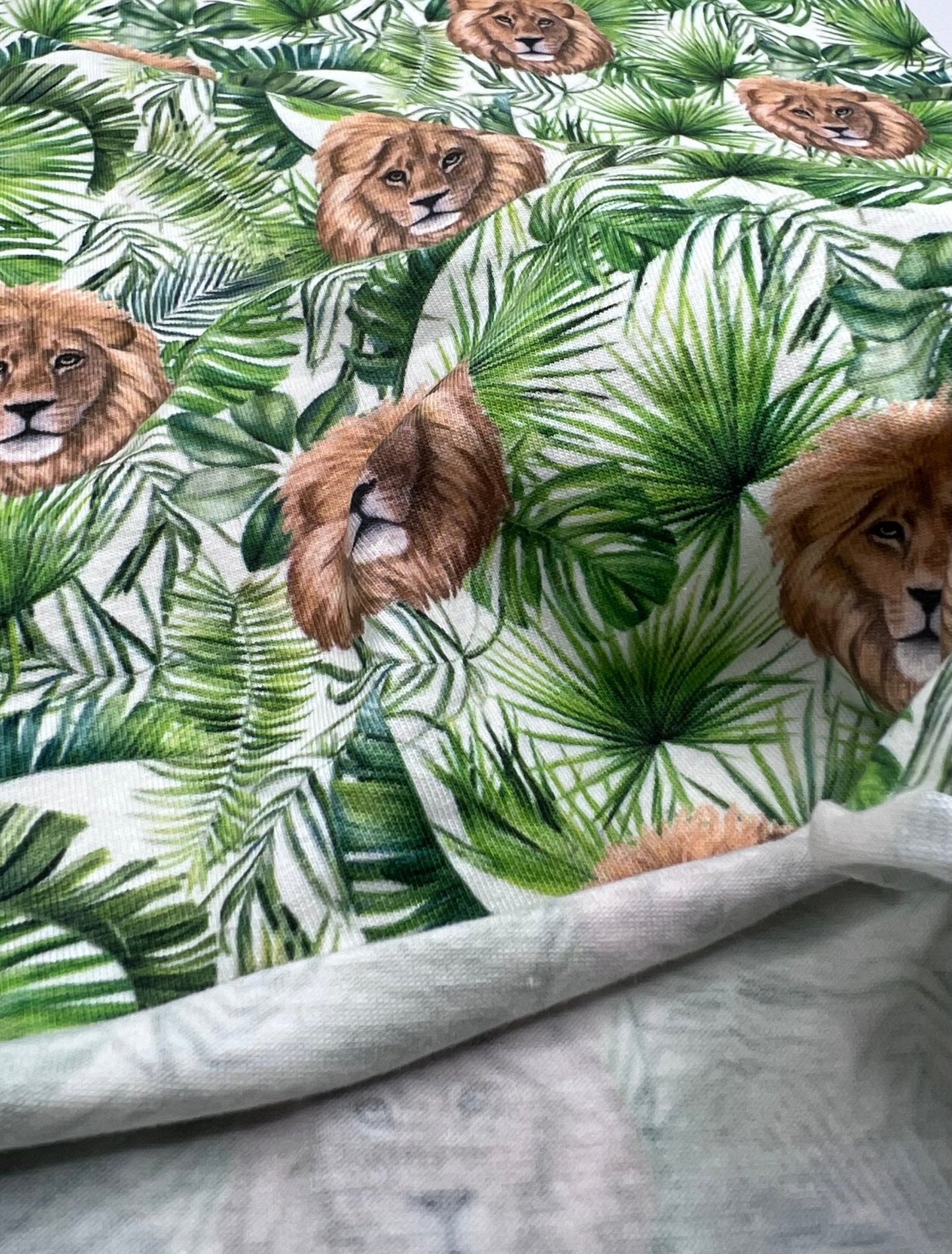 Lion Jungle Cotton Stretch Jersey 200 GSM 95/5 Lycra 4 Way Stretch - T9 Fabrics