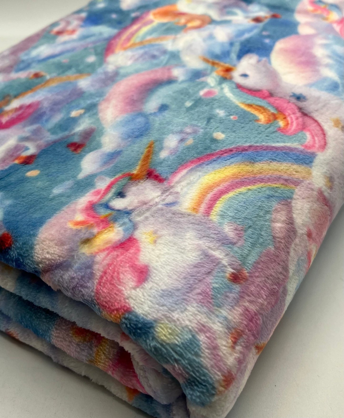 Magical Unicorns Cuddle Fleece Fabric Blanket Loungewear - T9 Fabrics