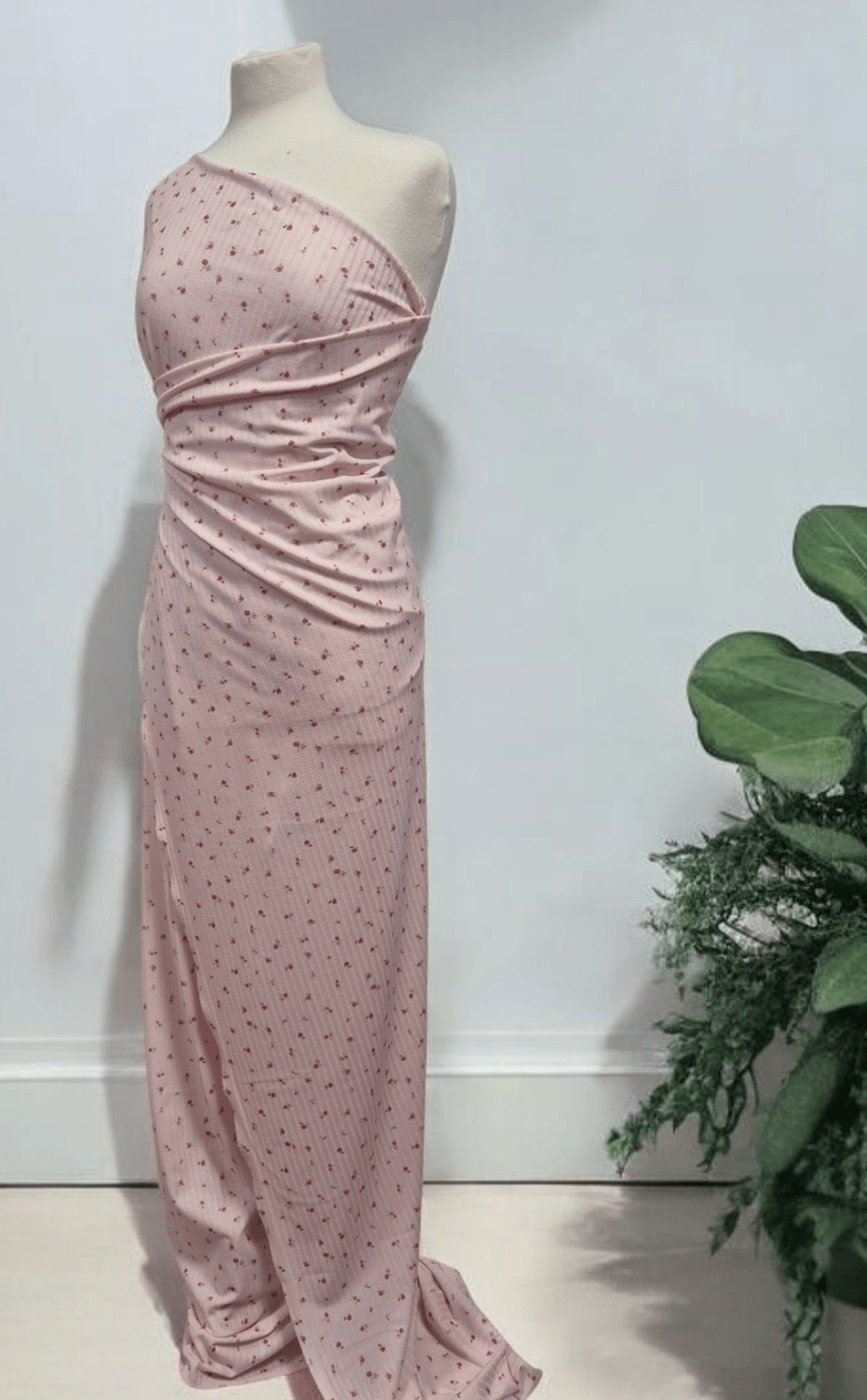 Soft Pink Ditsy Floral Ditsy Print 8x4 Wide Rib Stretch Fabric - T9 Fabrics