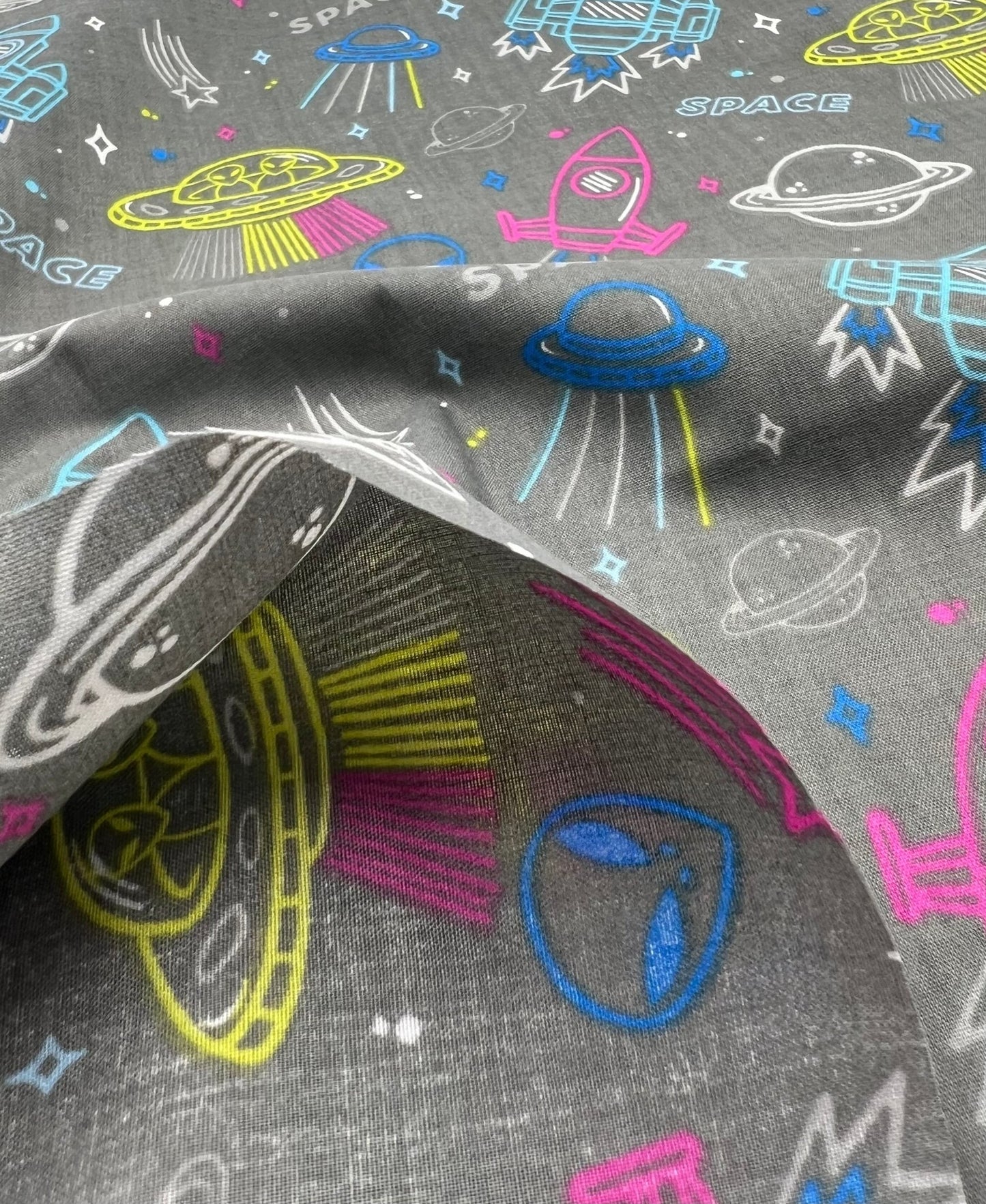 Space Jam Printed Poly Cotton 90 GSM 80/20 44 Inch Non Stretch - T9 Fabrics