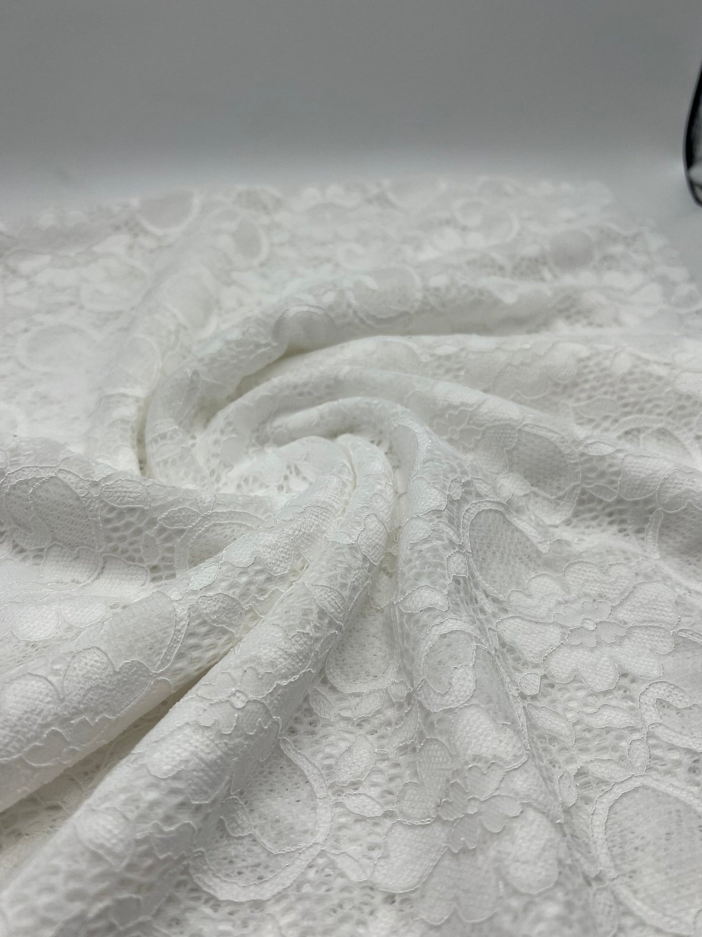 White Flower Scalloped Edge Floral Lace Fabric Stretch - T9 Fabrics