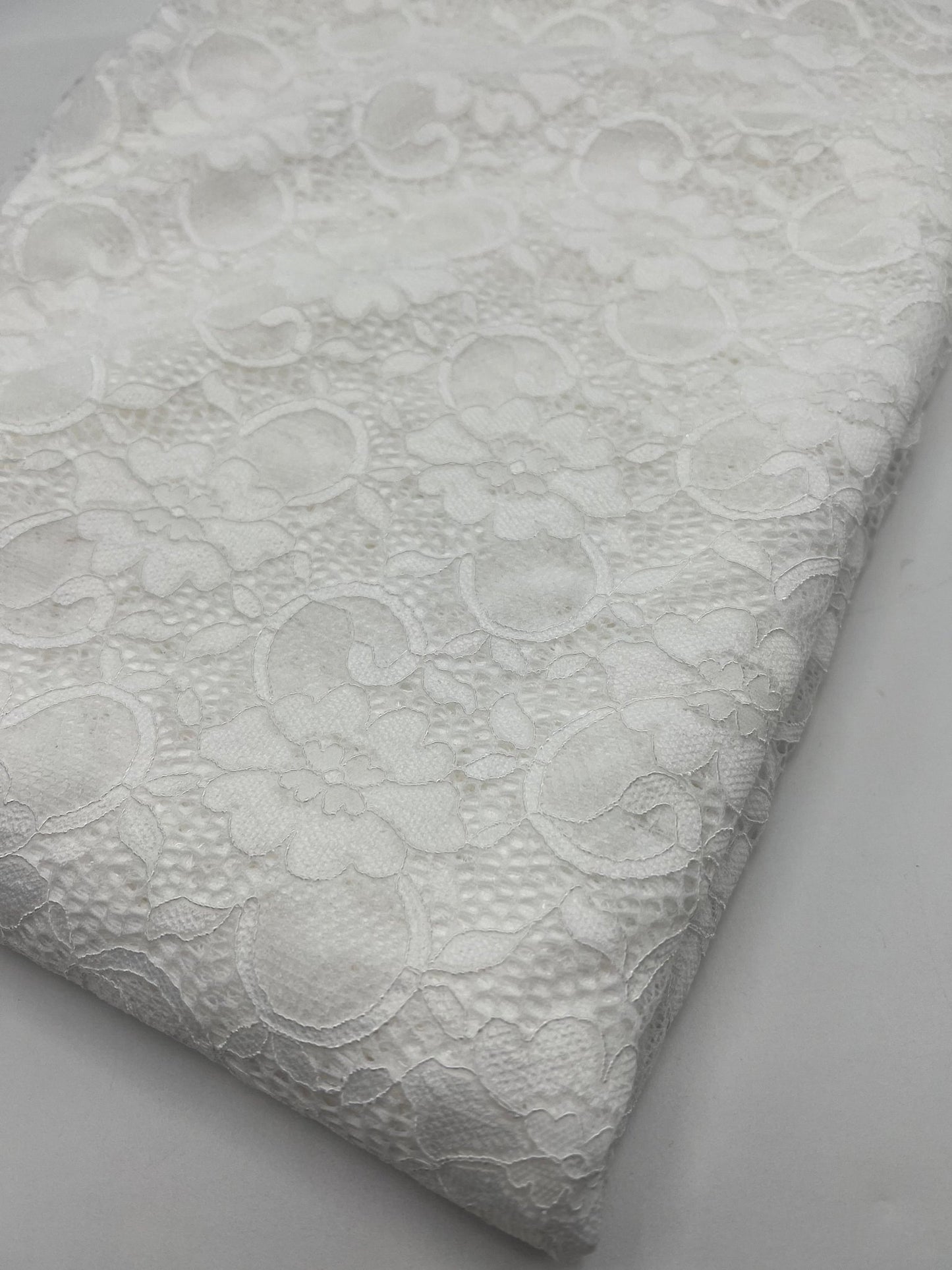 White Flower Scalloped Edge Floral Lace Fabric Stretch - T9 Fabrics