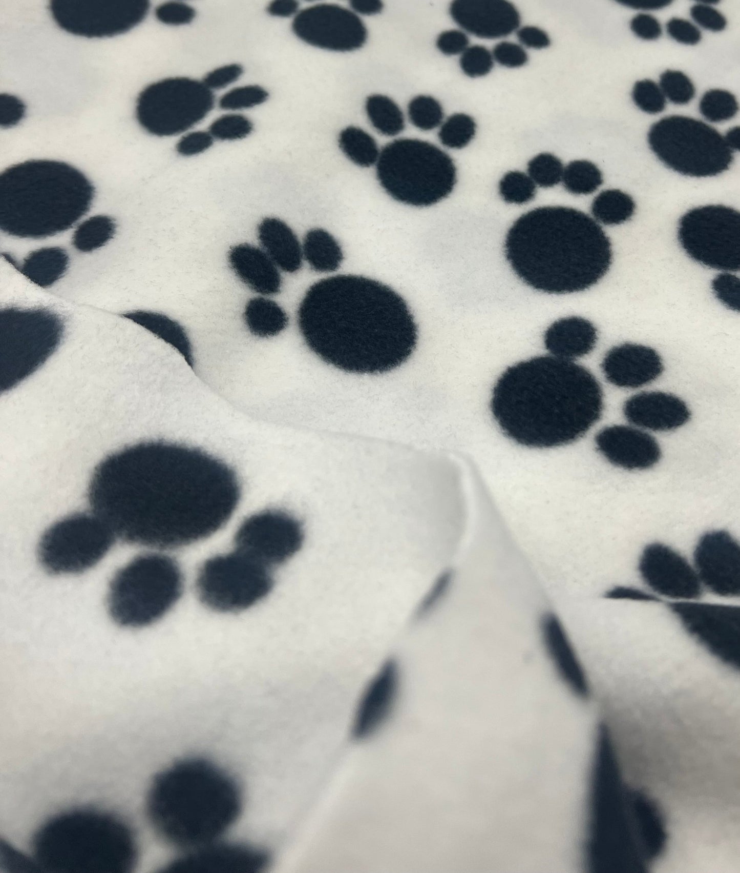 White Paws Printed Anti - Pil Polar Fleece Fabric Blanket Loungewear - T9 Fabrics
