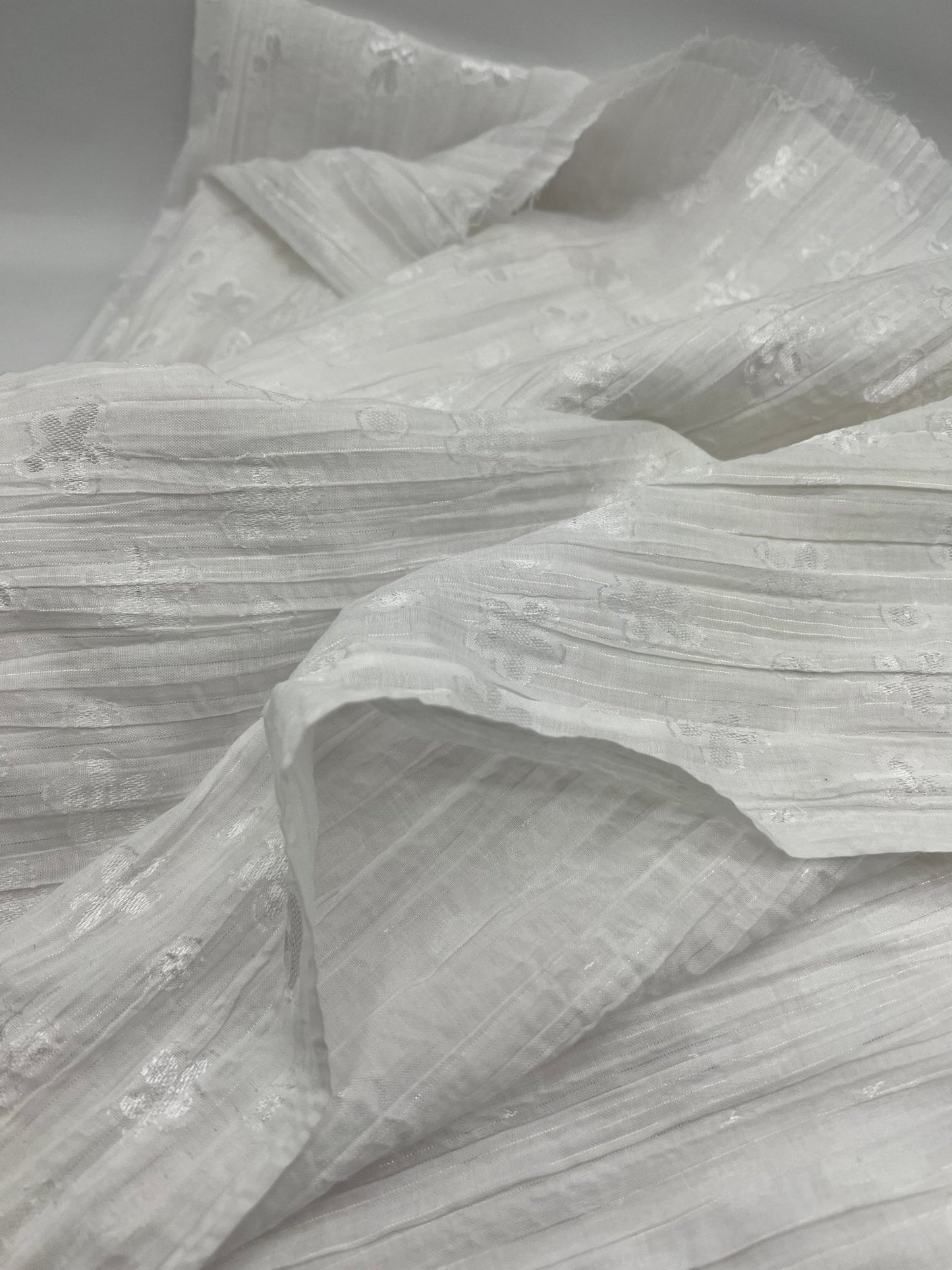 White Shiny Floral Crinkled Lightweight Non Stretch Woven Fabric - T9 Fabrics