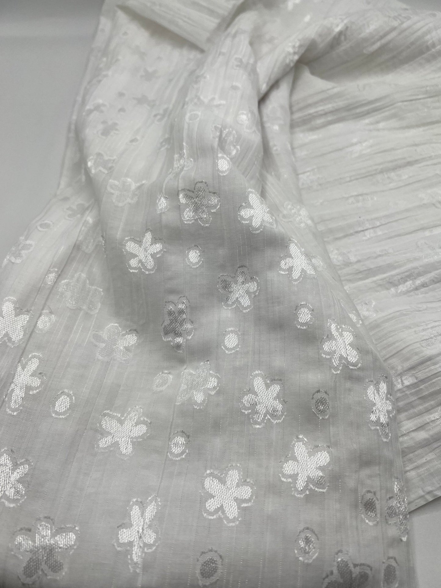 White Shiny Floral Crinkled Lightweight Non Stretch Woven Fabric - T9 Fabrics