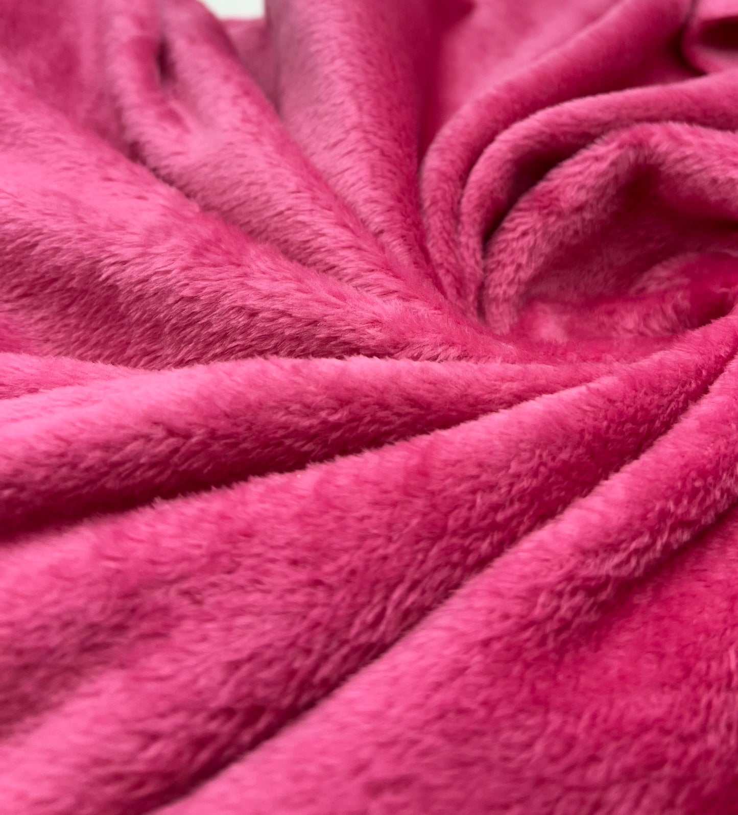 Hot Pink Super Soft Plain Cuddle Fleece Fabric Blanket Loungewear