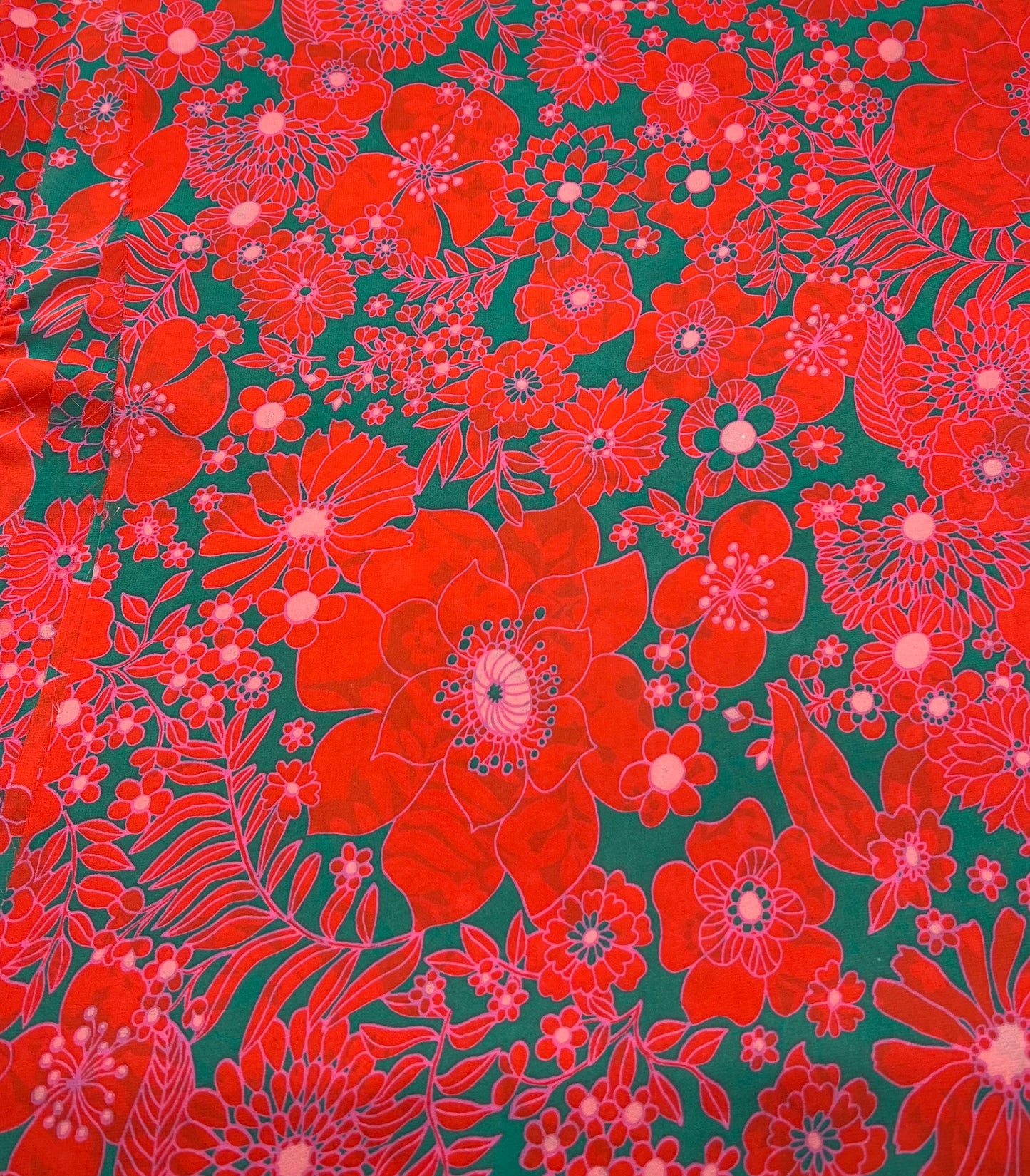 Red Green Floral Lightweight Crepe Fabric 110GSM Non Stretch