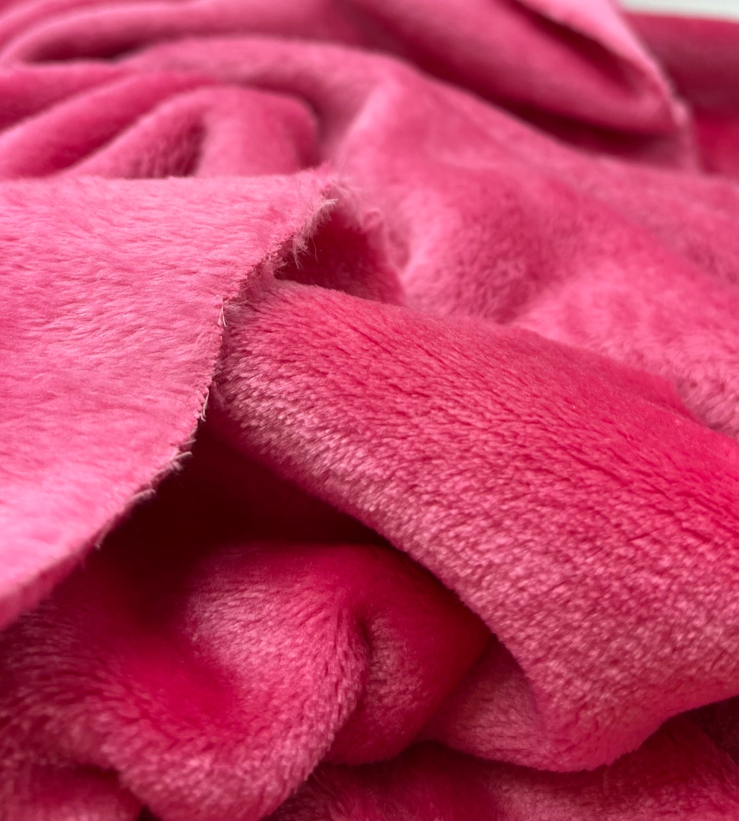 Hot Pink Super Soft Plain Cuddle Fleece Fabric Blanket Loungewear