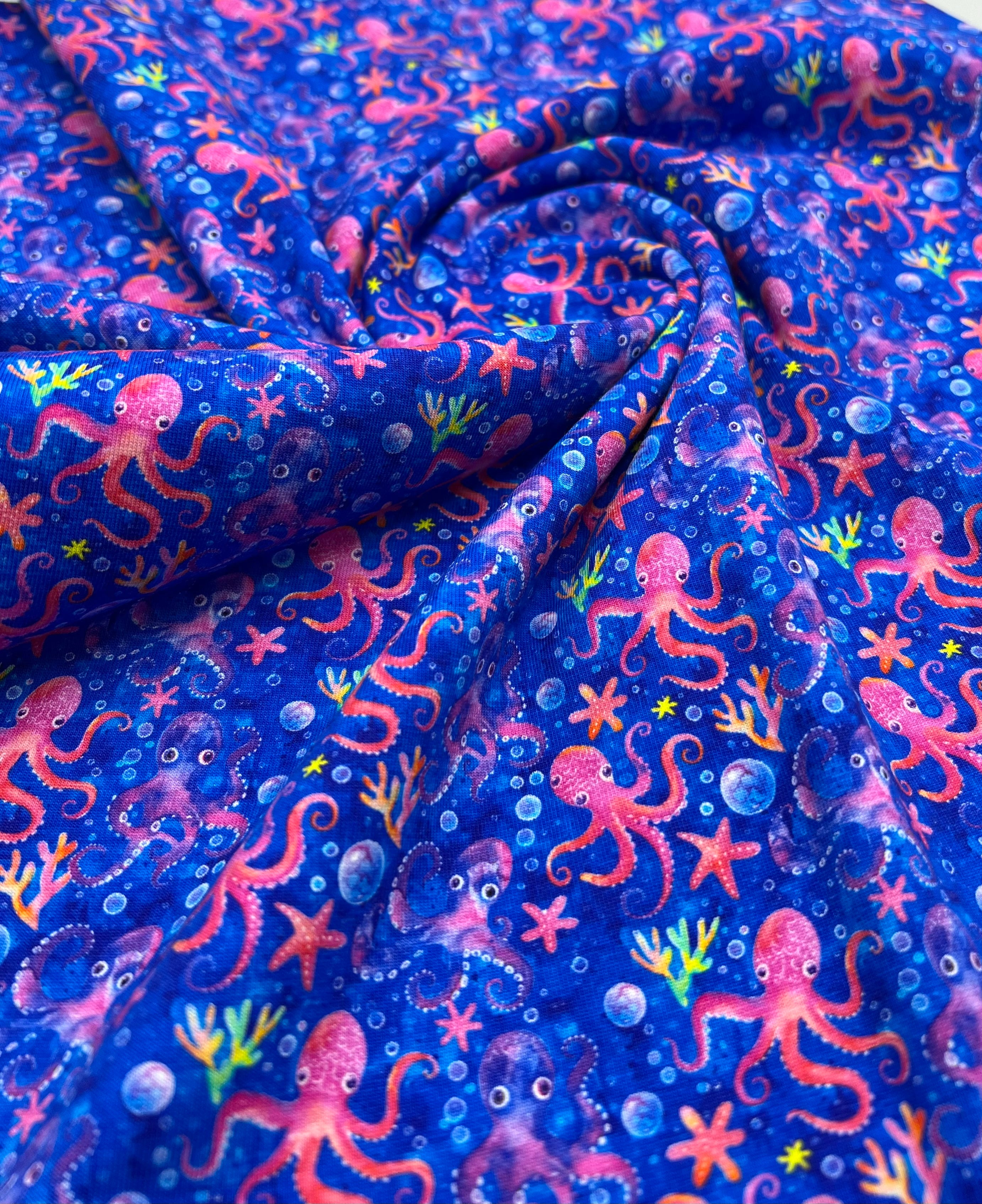 Octopi Print Cotton Stretch Jersey 200 GSM 95/5 Lycra 4 Way Stretch
