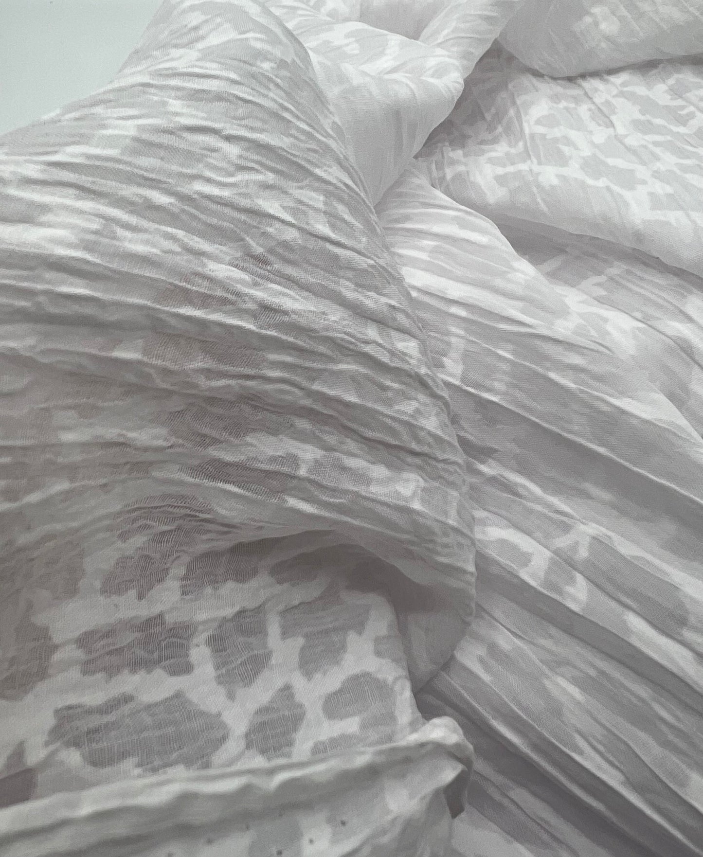 White Animal Crinkled Lightweight Non Stretch Woven Fabric
