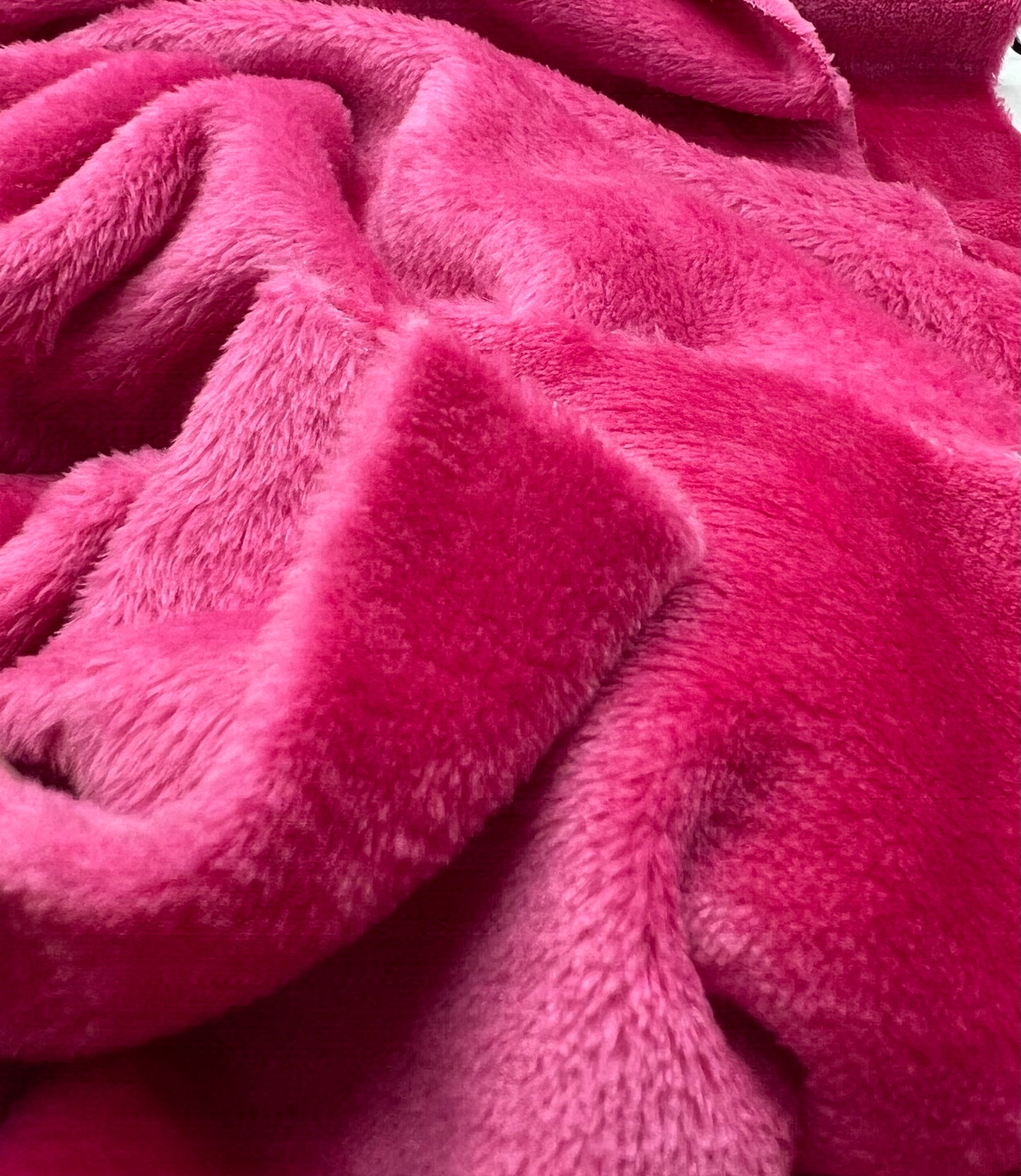 Hot Pink Super Soft Plain Cuddle Fleece Fabric Blanket Loungewear