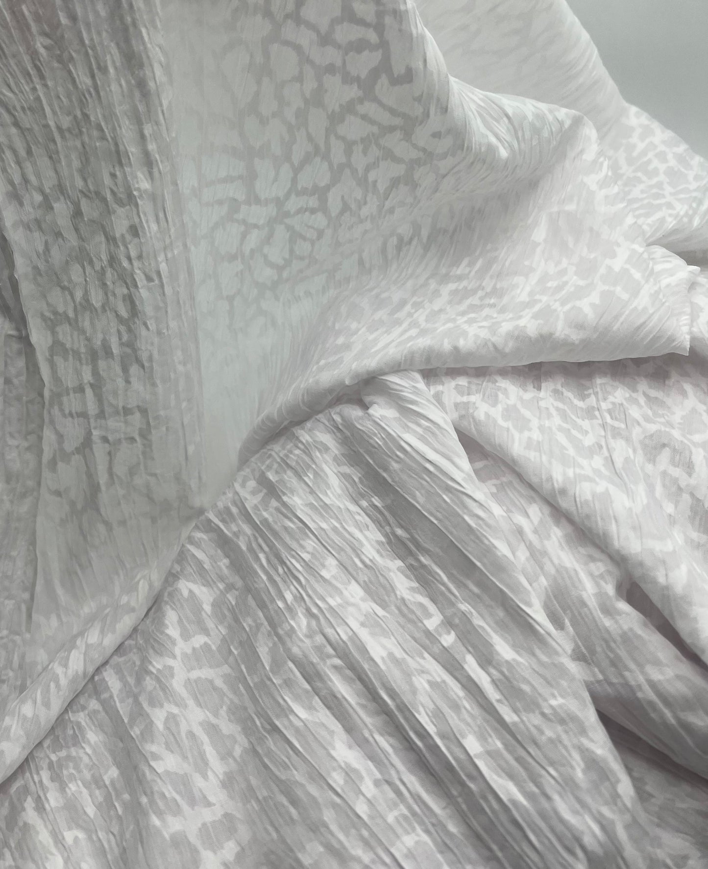 White Animal Crinkled Lightweight Non Stretch Woven Fabric