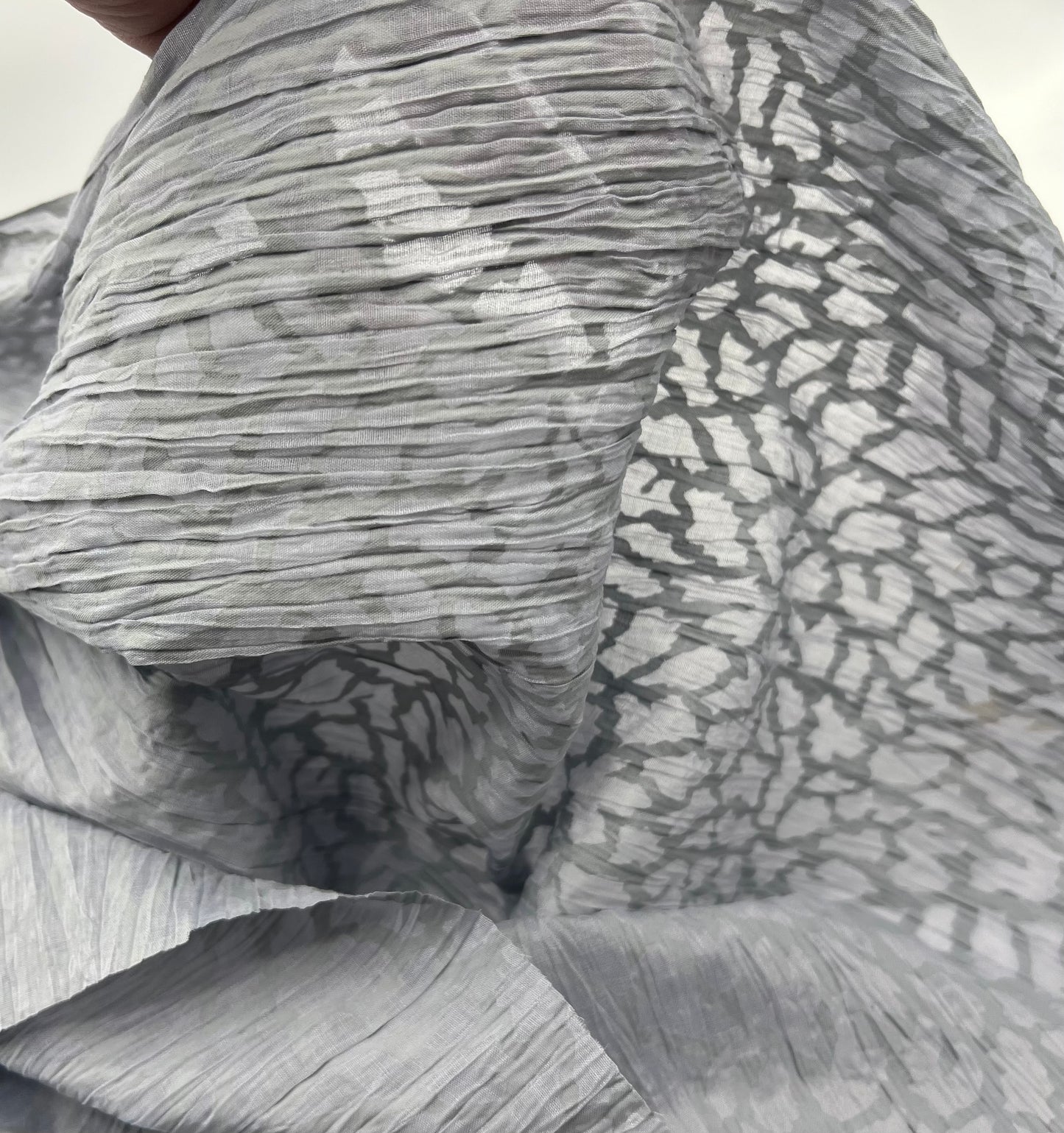 Grey Detailed Crinkled Lightweight Non Stretch Fabric