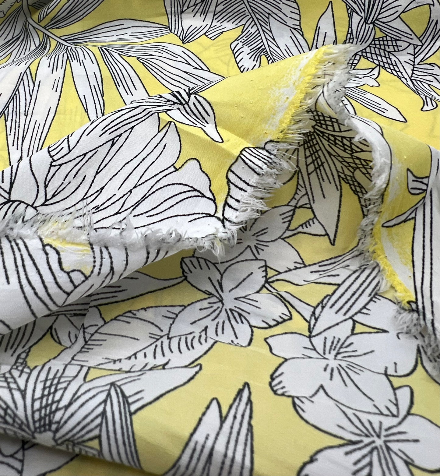 Yellow White Floral Lightweight Crepe Fabric 70GSM Non Stretch