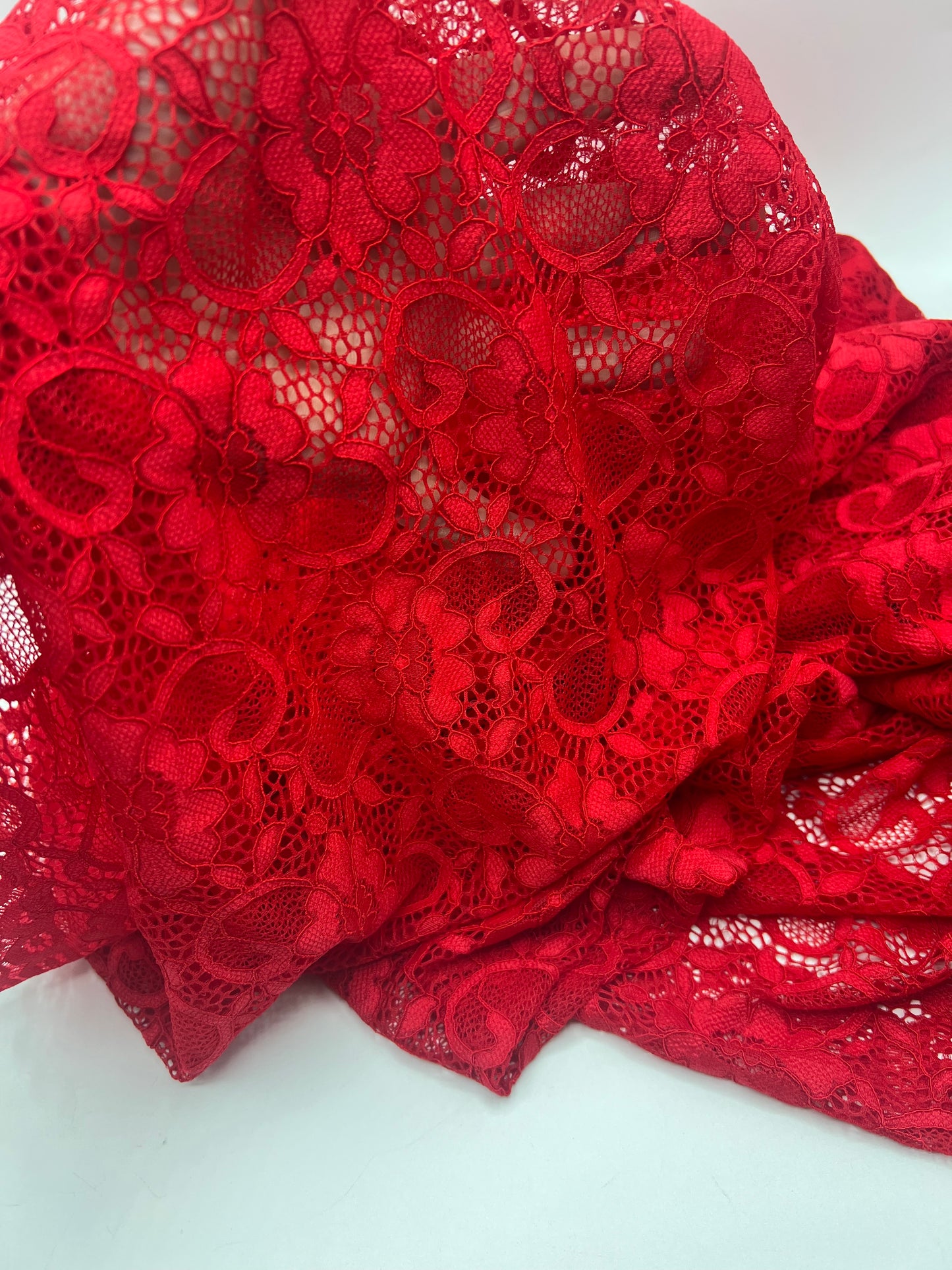 Red Flower Scalloped Edge Floral Lace Fabric Stretch