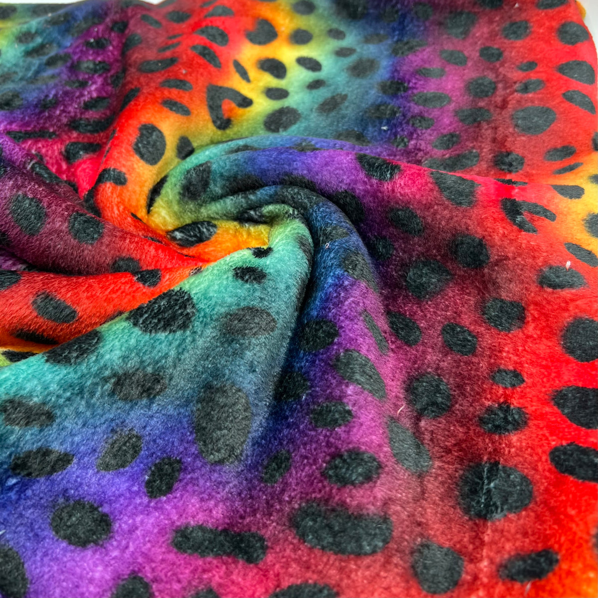 Bright Animal Cuddle Fleece Fabric Blanket Loungewear