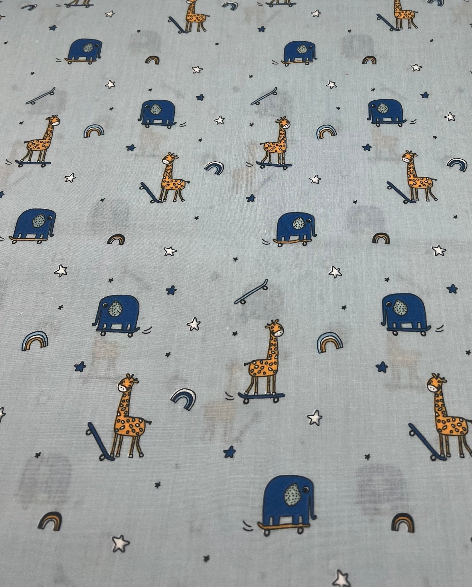 Animals Scoot Printed Poly Cotton 90 GSM 80/20 44 Inch Non Stretch - T9 Fabrics
