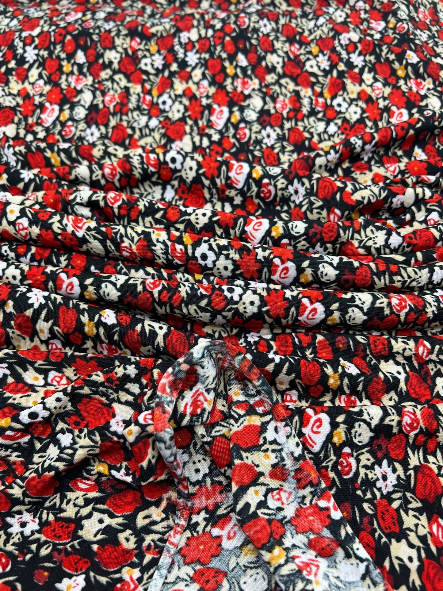 Black Red Mix Ditsy Viscose Elastane 4 Way Stretch Fabric - T9 Fabrics