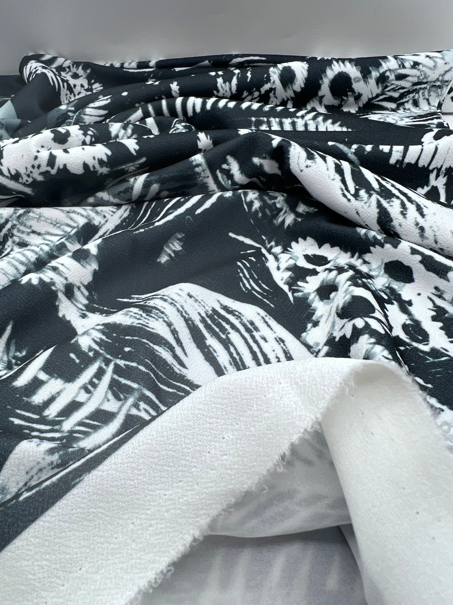 Black White Print Lightweight Jersey Crepe Fabric 4 Way Stretch - T9 Fabrics