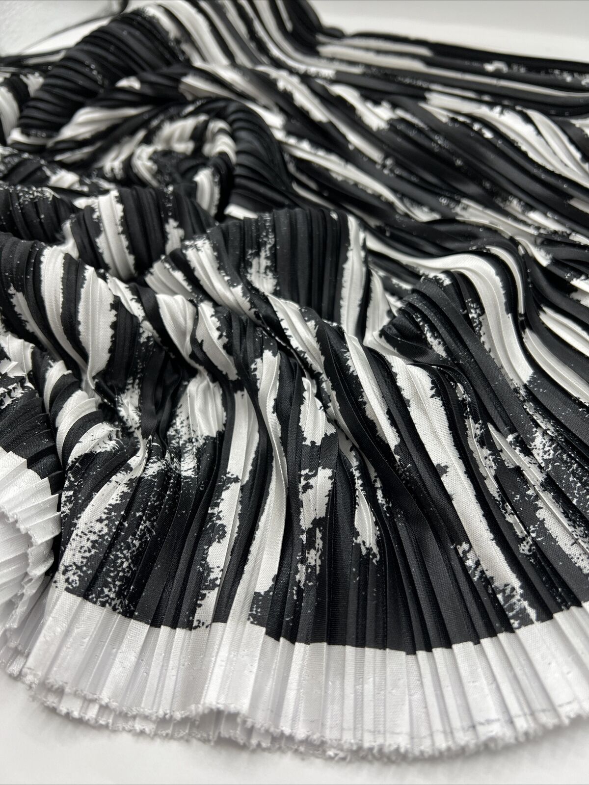 Black White Printed Plisse Fabric - T9 Fabrics