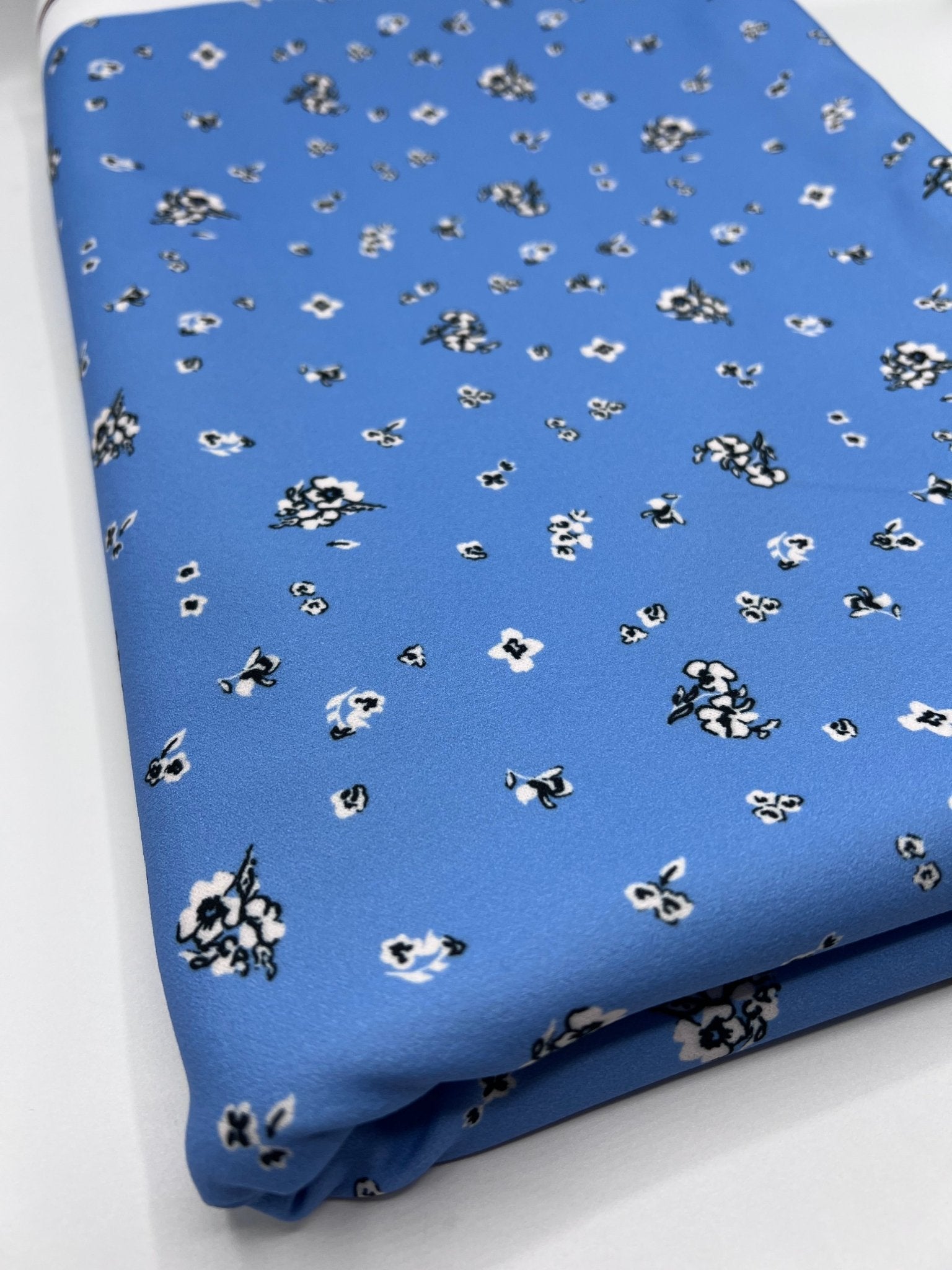 Blue Floral Printed Scuba Crepe Jersey Fabric 4 Way Stretch - T9 Fabrics