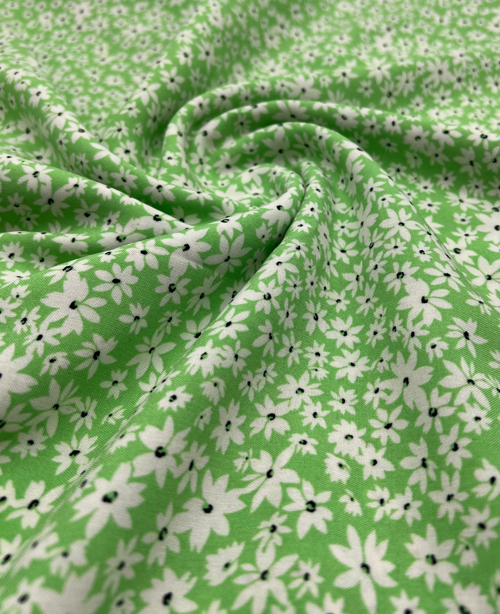 Green Ditsy Floral Lightweight Non Stretch Woven Fabric – T9 Fabrics