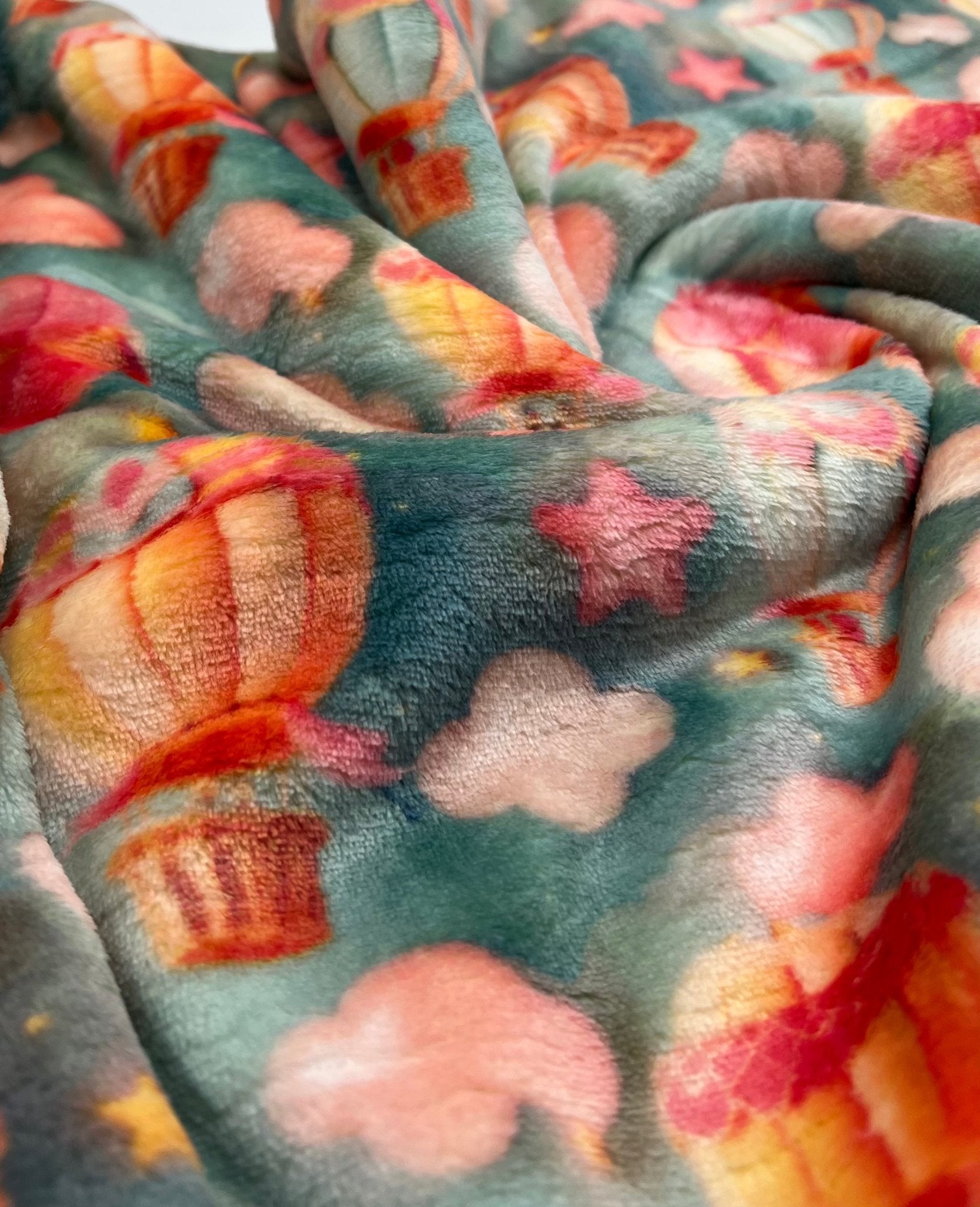 Hot Air Balloons Cuddle Fleece Fabric Blanket Loungewear - T9 Fabrics
