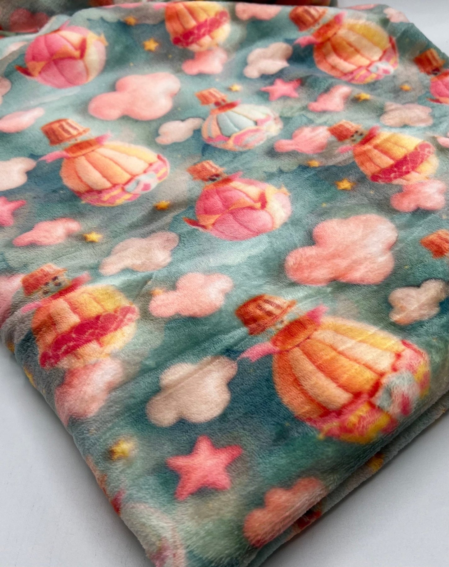 Hot Air Balloons Cuddle Fleece Fabric Blanket Loungewear - T9 Fabrics
