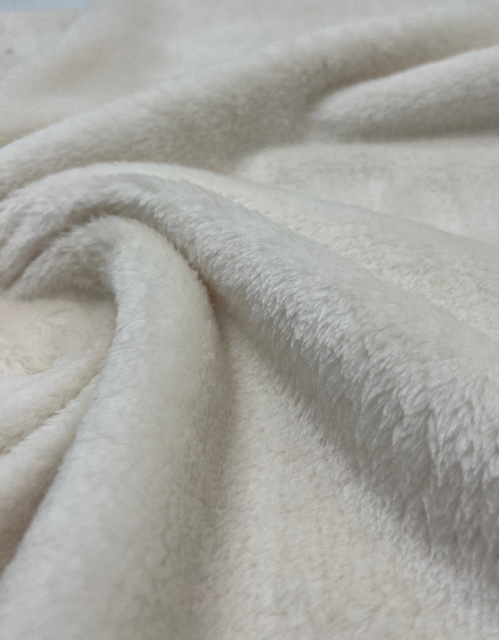 Ivory Super Soft Plain Cuddle Fleece Fabric Blanket Loungewear - T9 Fabrics