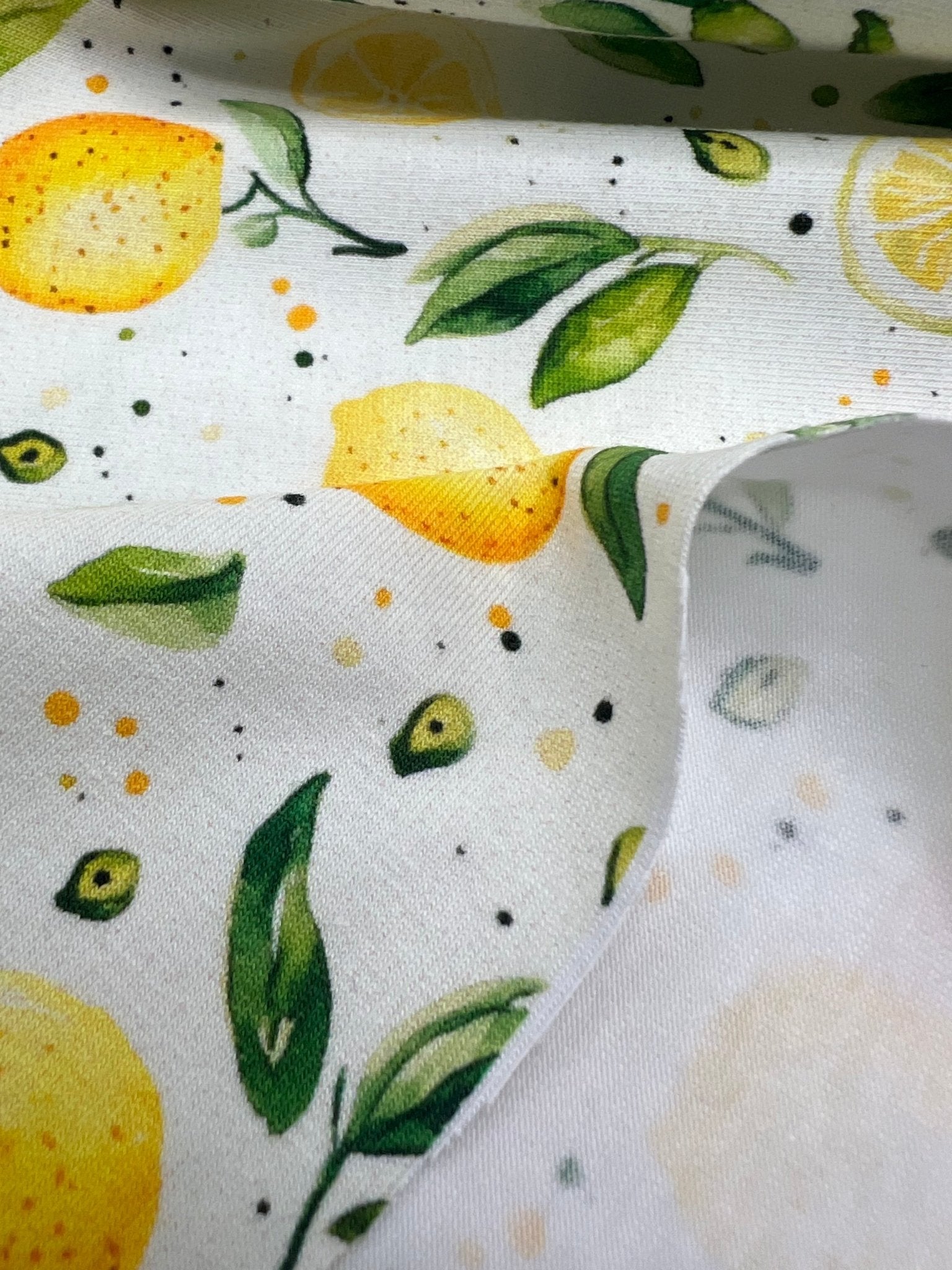 Lemons Print Cotton Stretch Jersey 200 GSM 95/5 Lycra 4 Way Stretch - T9 Fabrics