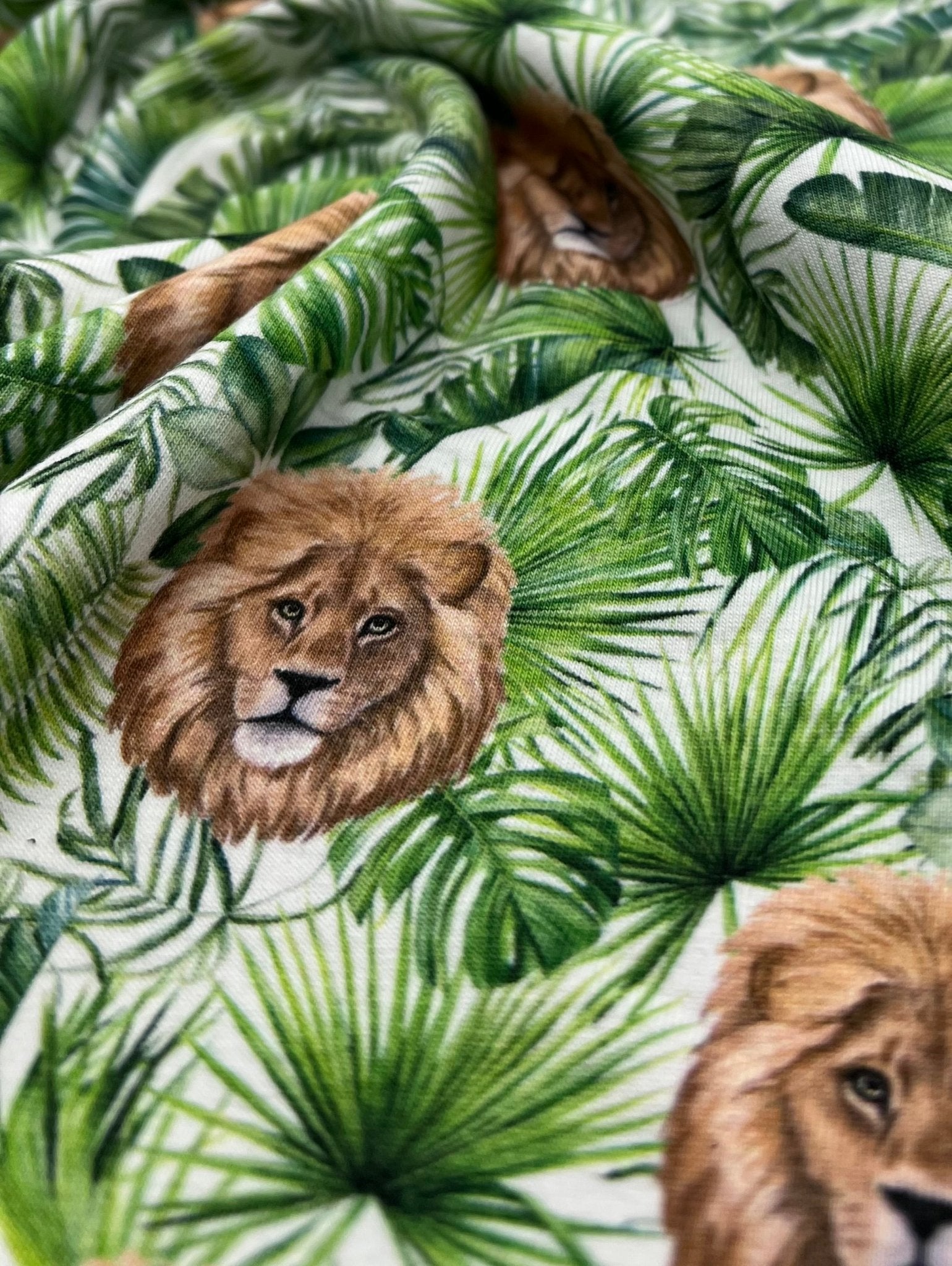 Lion Jungle Cotton Stretch Jersey 200 GSM 95/5 Lycra 4 Way Stretch - T9 Fabrics