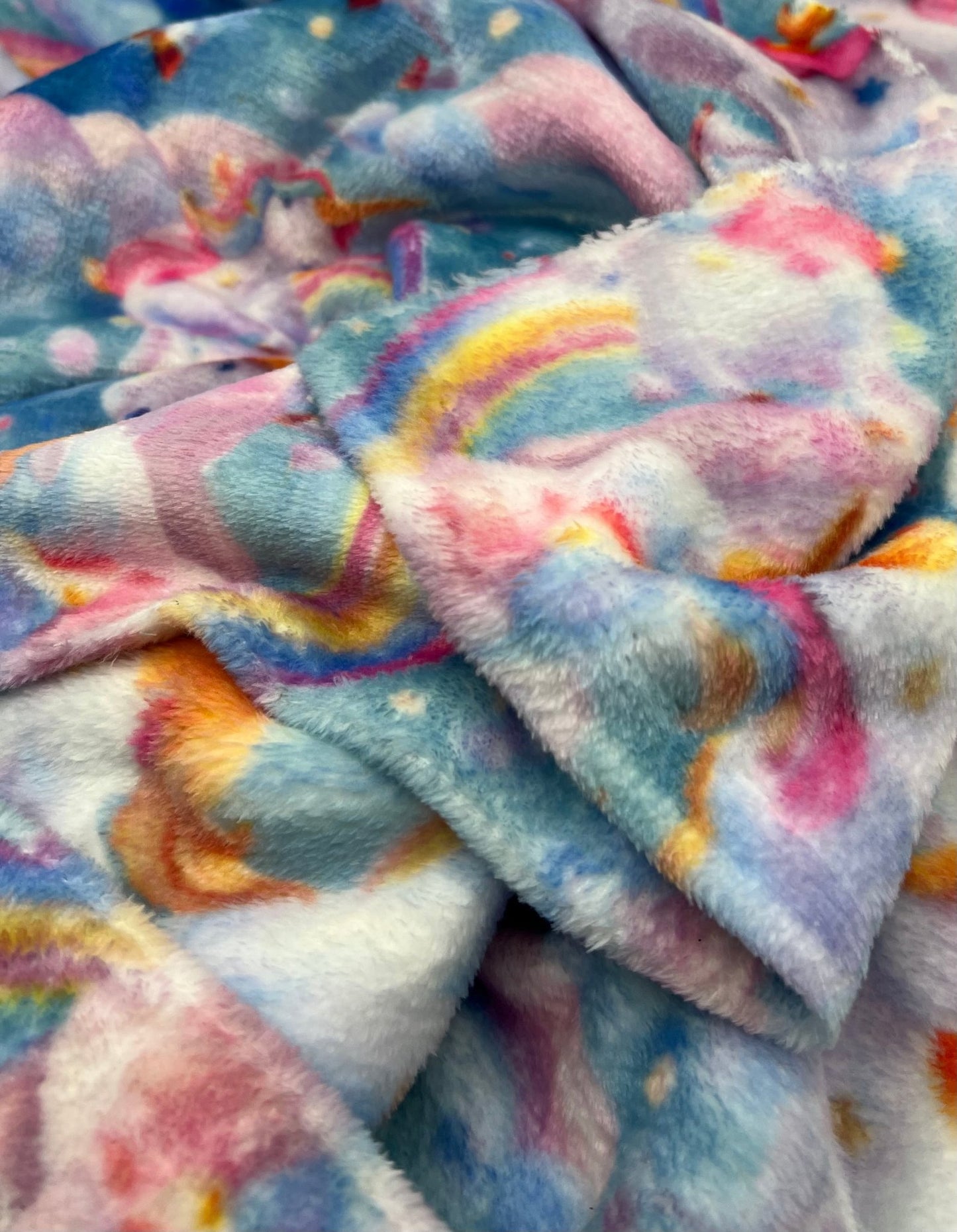 Magical Unicorns Cuddle Fleece Fabric Blanket Loungewear - T9 Fabrics