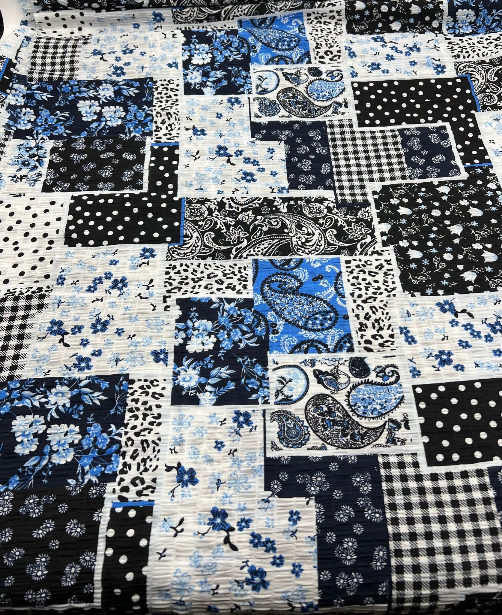 Patterned Lightweight Crinkle Crepe Non Stretch Fabric - T9 Fabrics