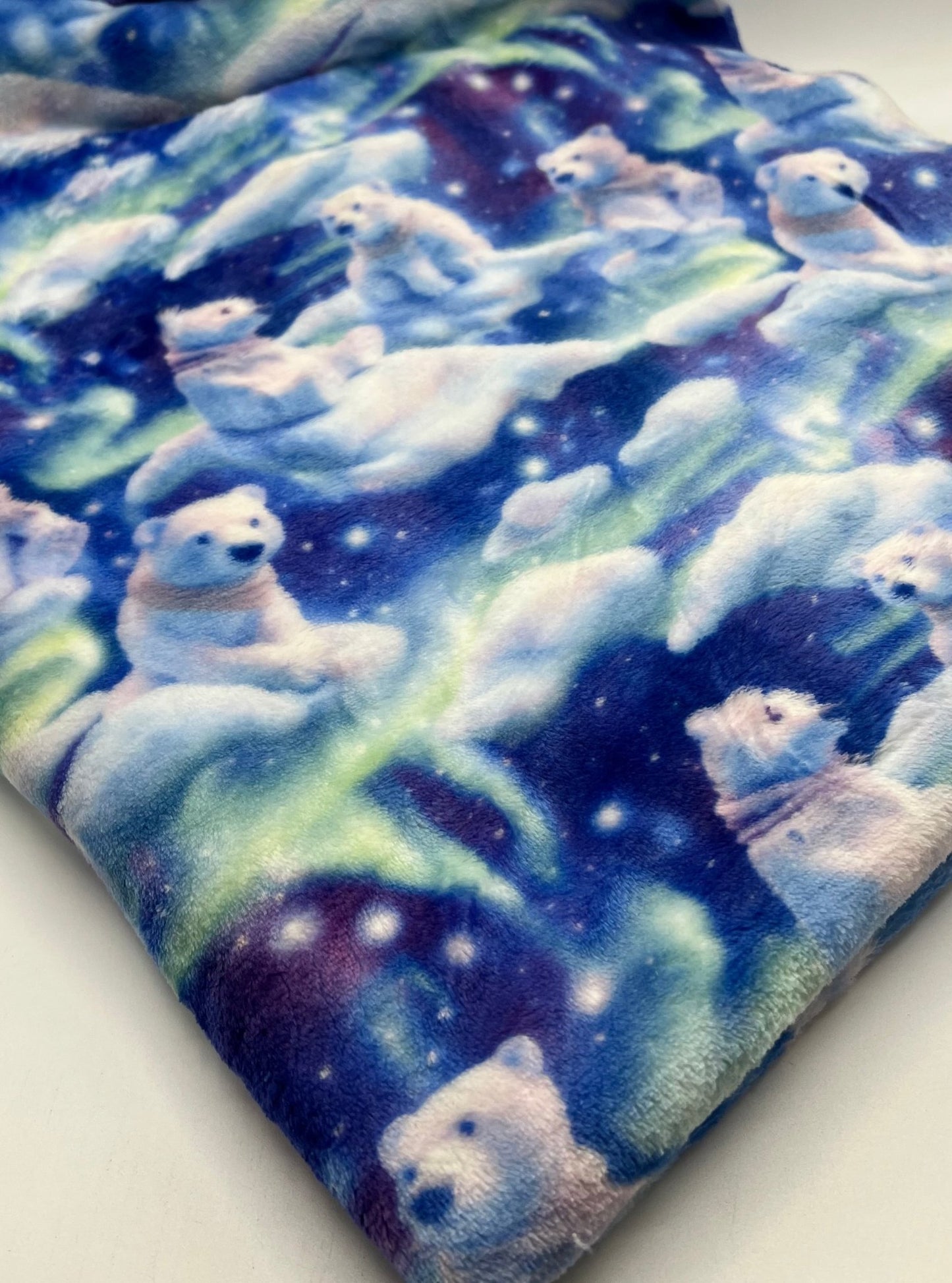 Polar Bears Cuddle Fleece Fabric Blanket Loungewear - T9 Fabrics