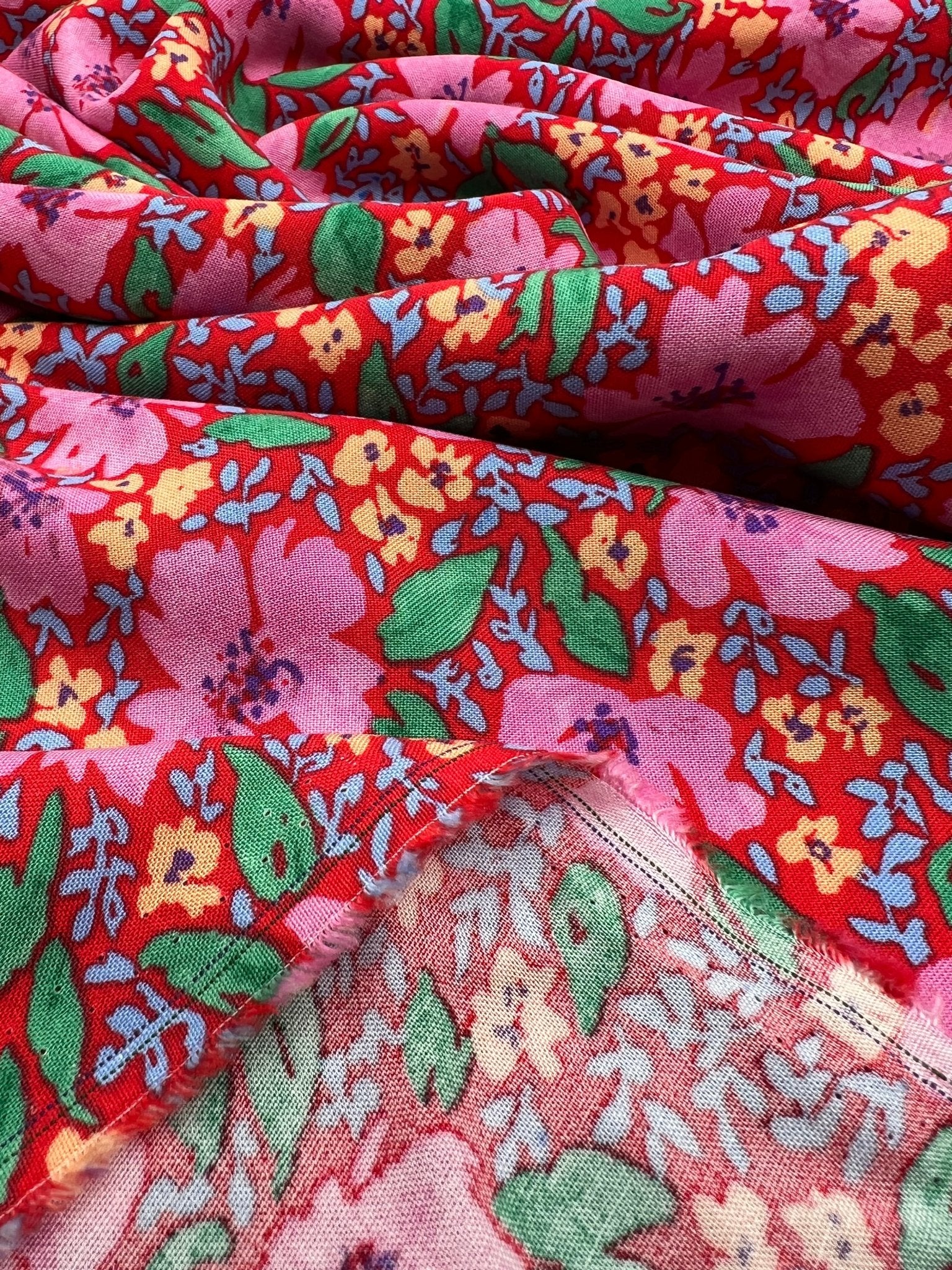 Red Pink Floral Lightweight Non Stretch Woven Fabric - T9 Fabrics