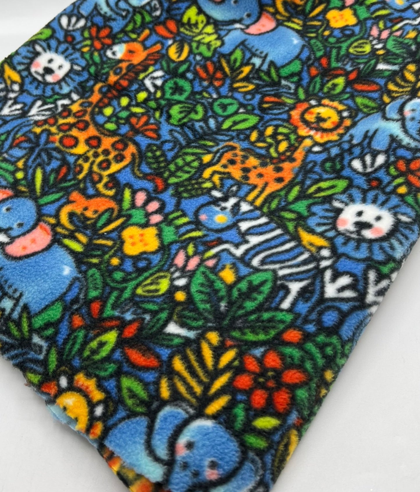 Safari Animals Printed Anti - Pil Polar Fleece Fabric Blanket Loungewear - T9 Fabrics