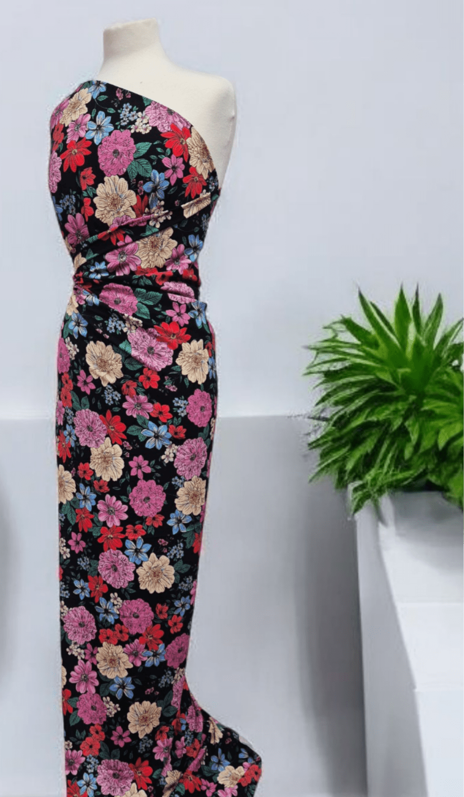Sketch Floral Print Lightweight Bubble Crepe Fabric - T9 Fabrics