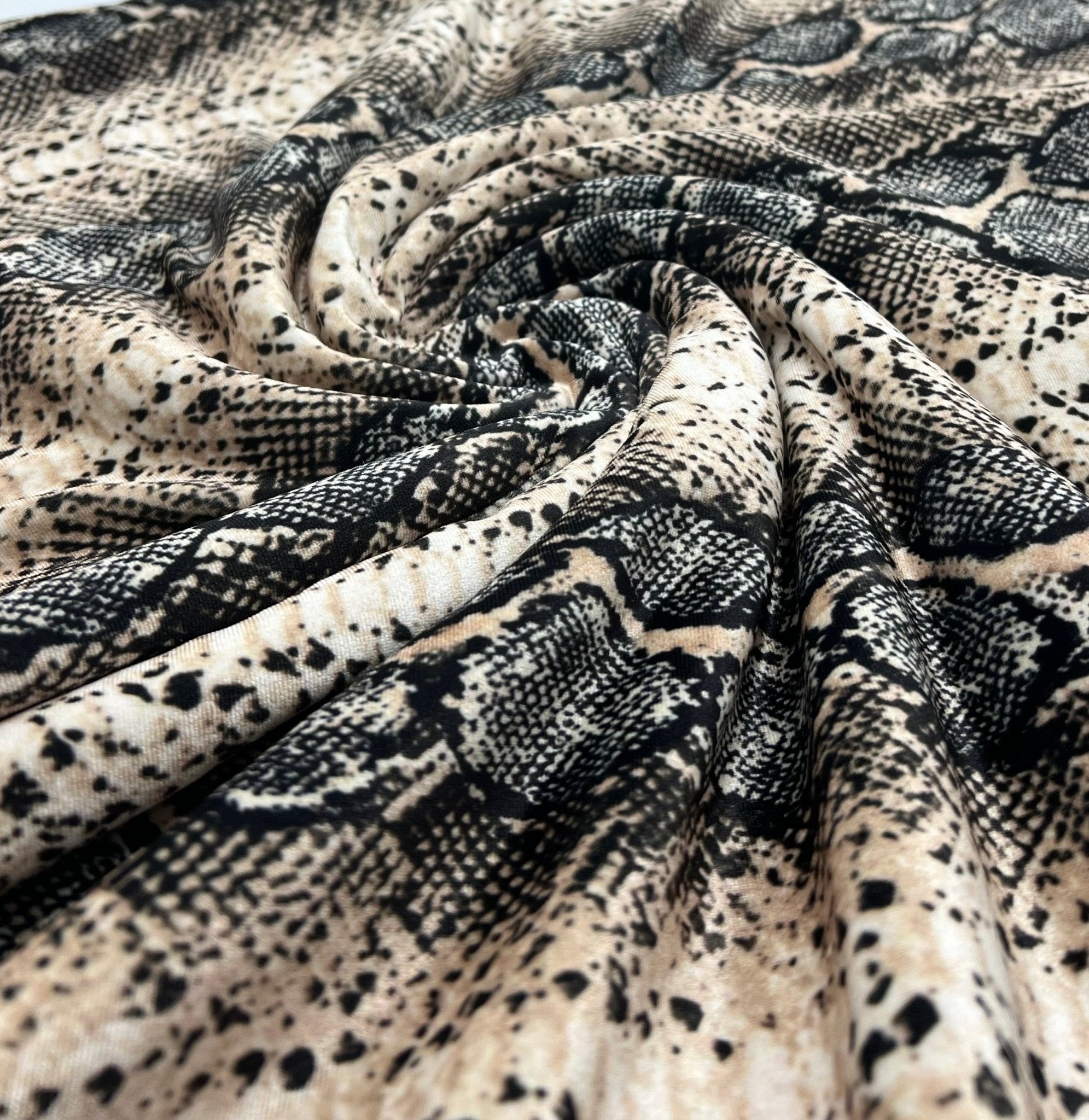 Snake Stone Print Velour Spandex Stretch Fabric – T9 Fabrics