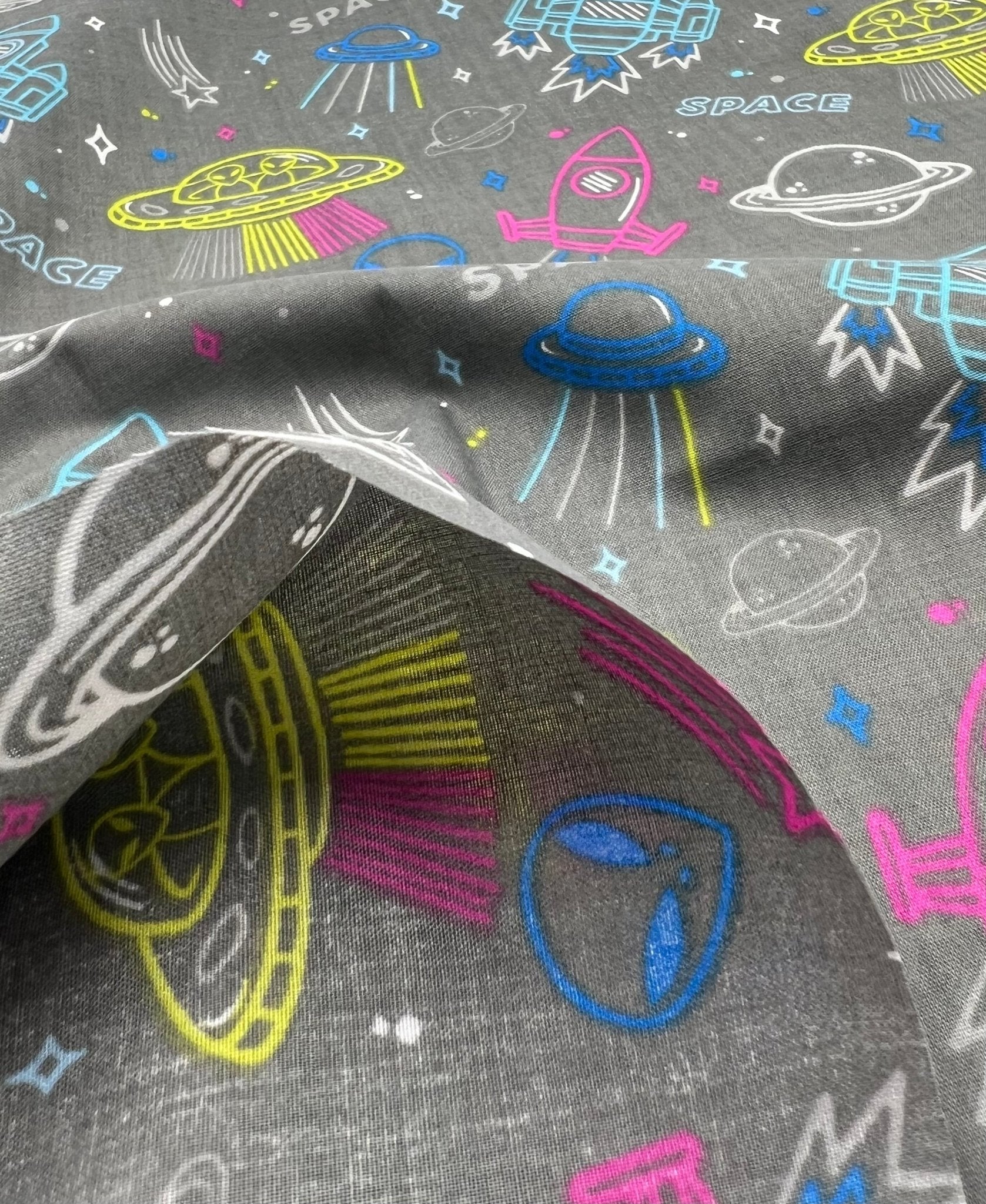 Space Jam Printed Poly Cotton 90 GSM 80/20 44 Inch Non Stretch - T9 Fabrics