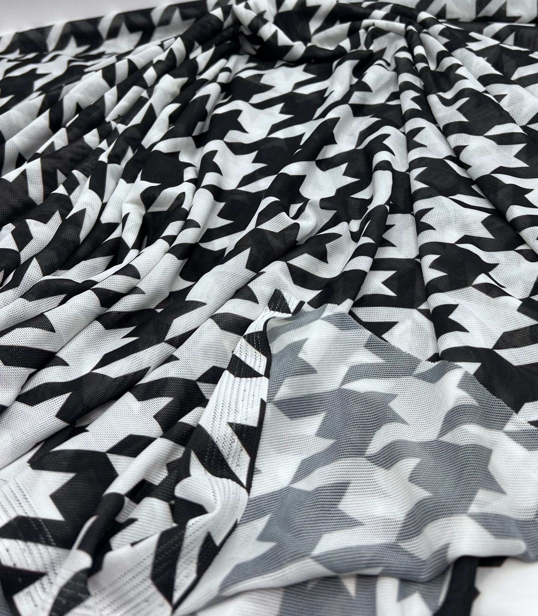 White Black Dogtooth Mesh Fabric Stretch - T9 Fabrics