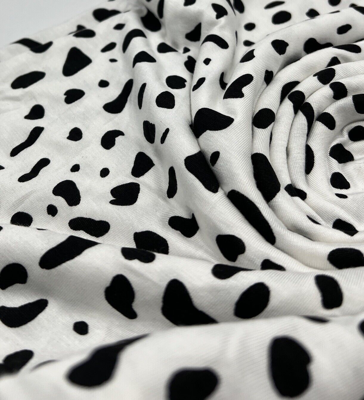 White Black Spots Print Viscose Elastane Fabric - T9 Fabrics