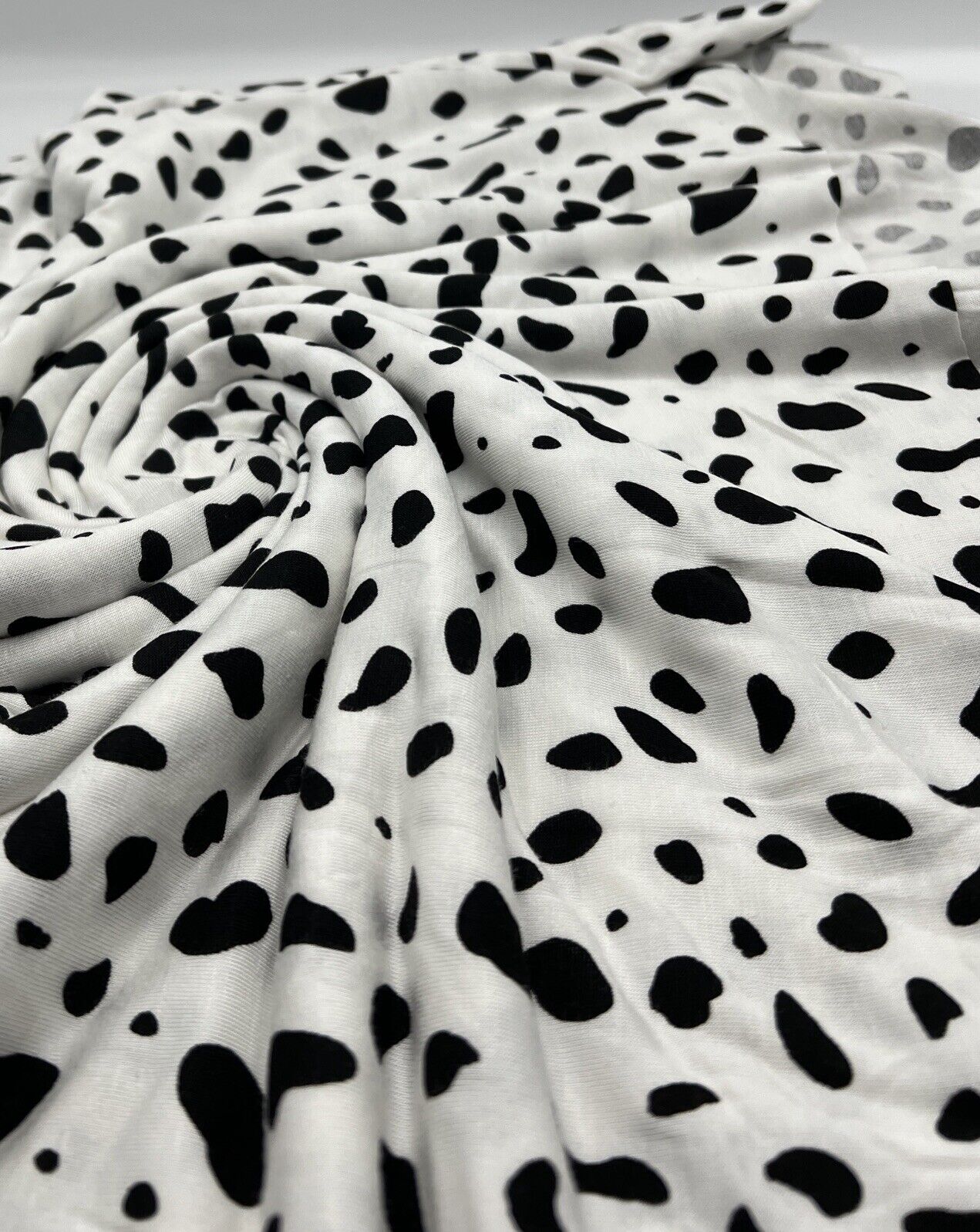 White Black Spots Print Viscose Elastane Fabric - T9 Fabrics