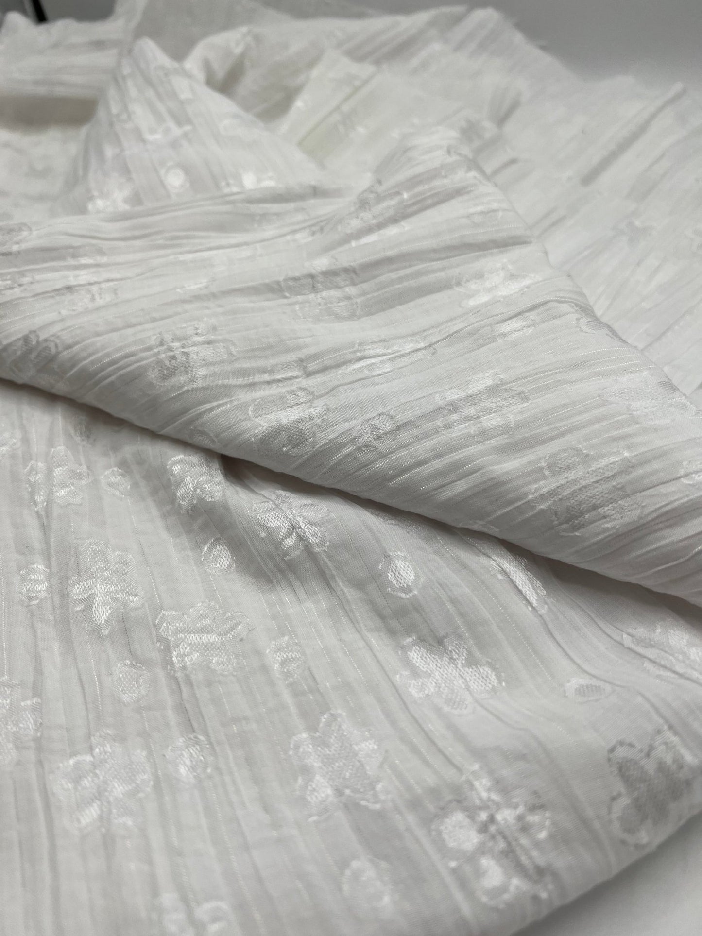 White Shiny Floral Crinkled Lightweight Non Stretch Woven Fabric - T9 Fabrics