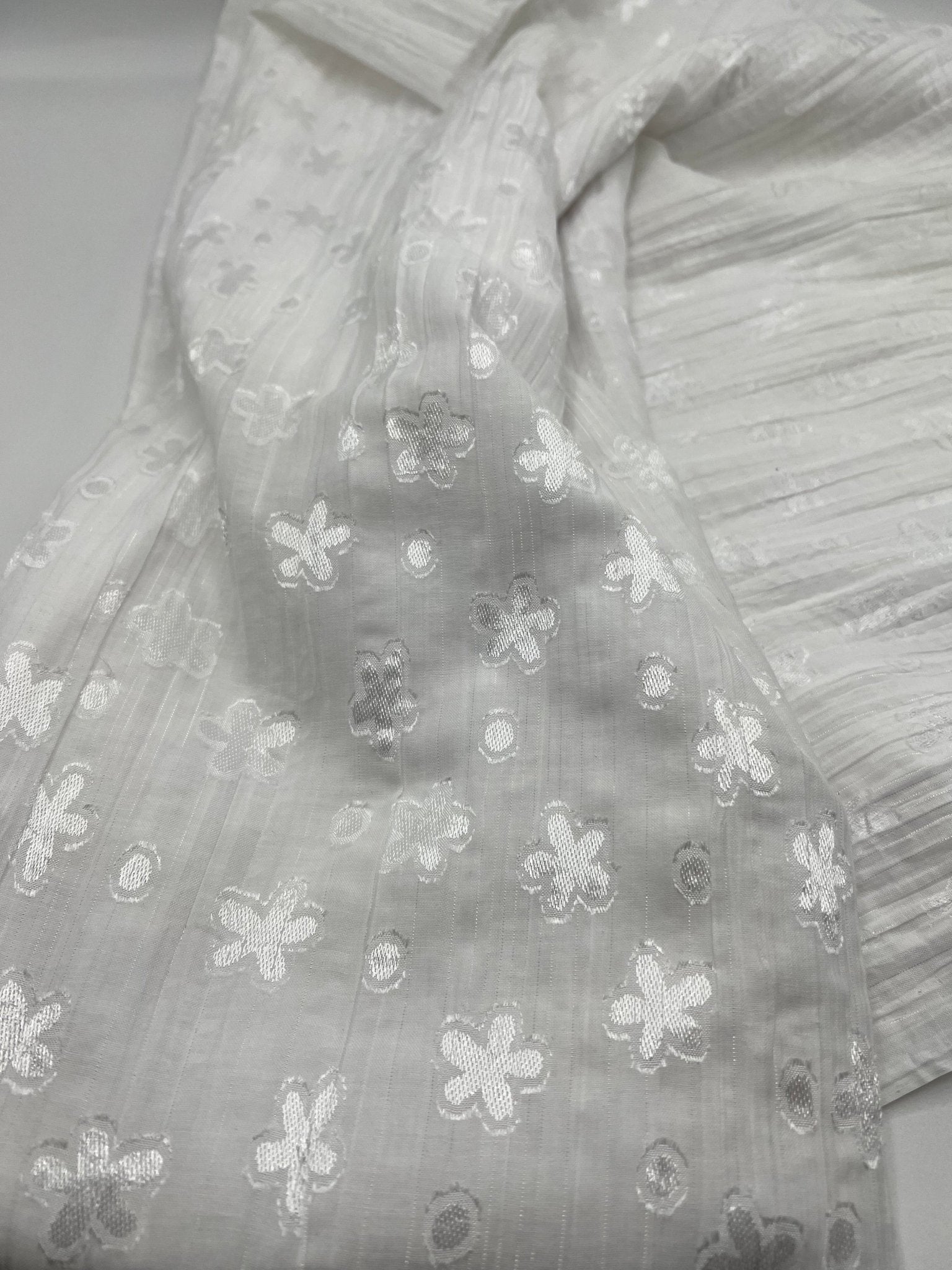 White Shiny Floral Crinkled Lightweight Non Stretch Woven Fabric - T9 Fabrics