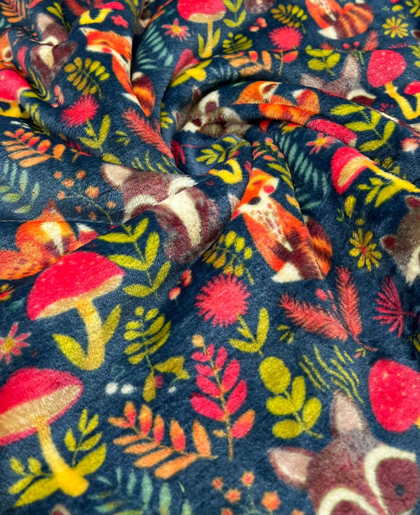 Woodland Animals Cuddle Fleece Fabric Blanket Loungewear - T9 Fabrics